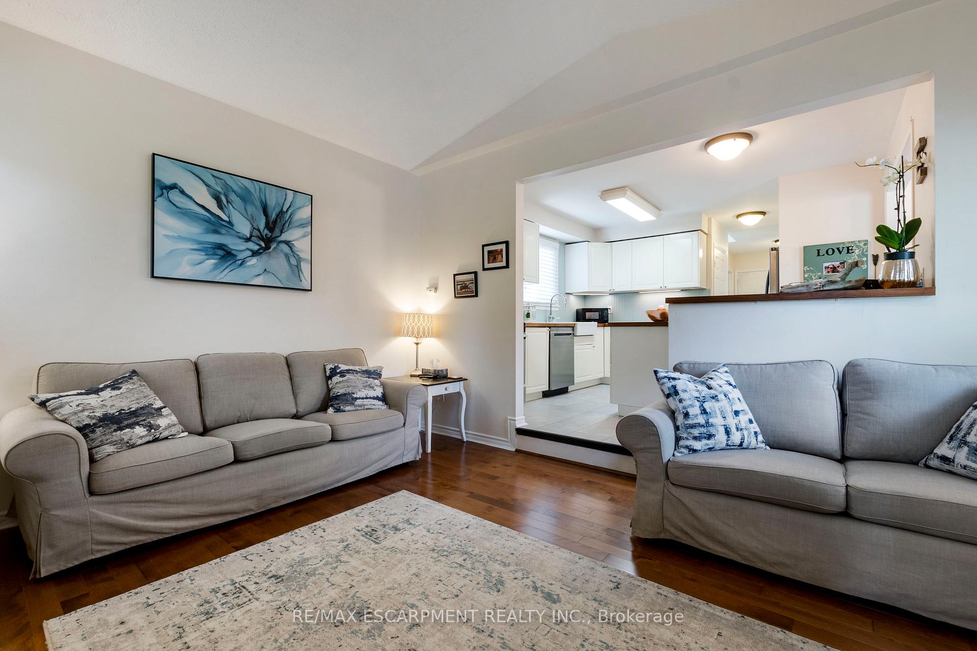 Photo 18 of 1098 Stephenson Drive, Burlington, Brant — HOMEH