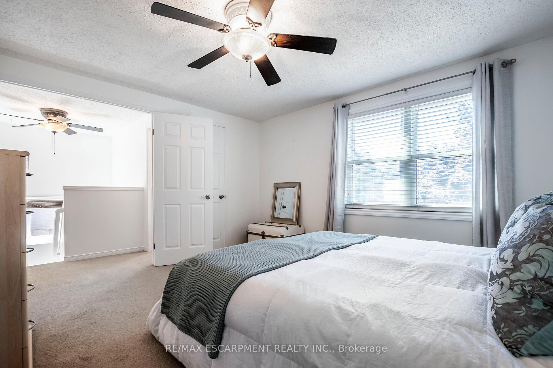 Photo 23 of 1098 Stephenson Drive, Burlington, Brant — HOMEH