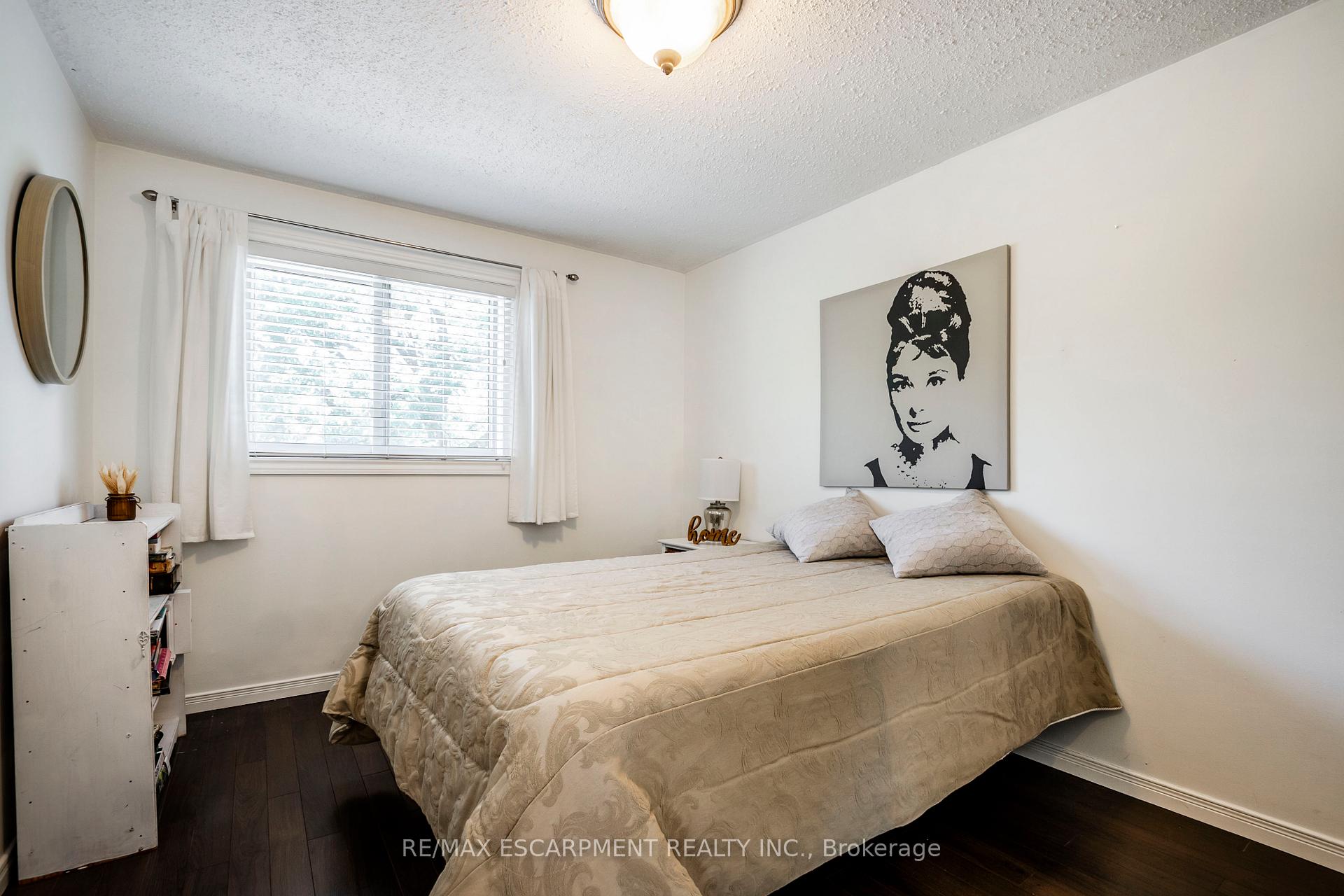 Photo 24 of 1098 Stephenson Drive, Burlington, Brant — HOMEH