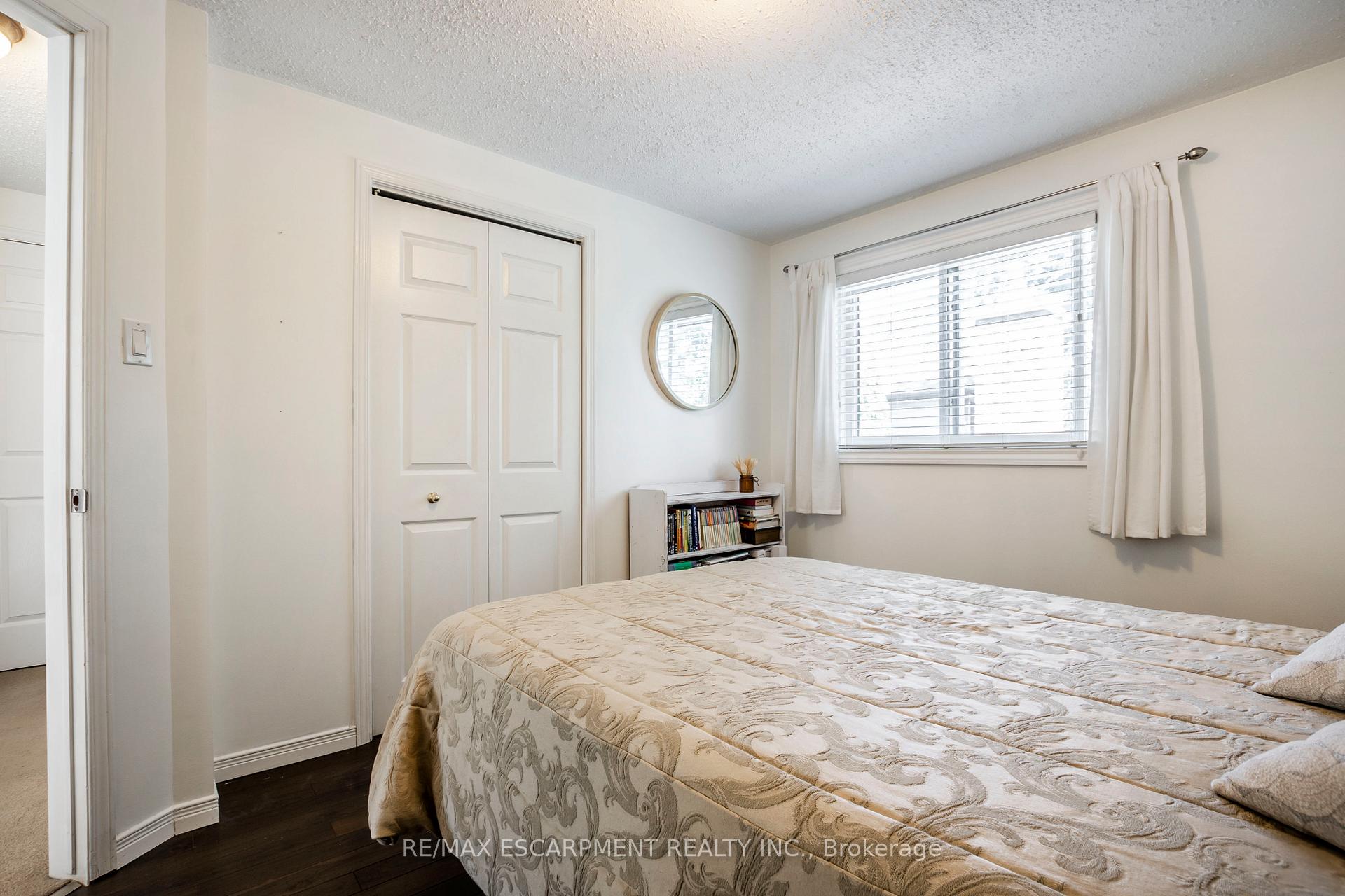 Photo 25 of 1098 Stephenson Drive, Burlington, Brant — HOMEH