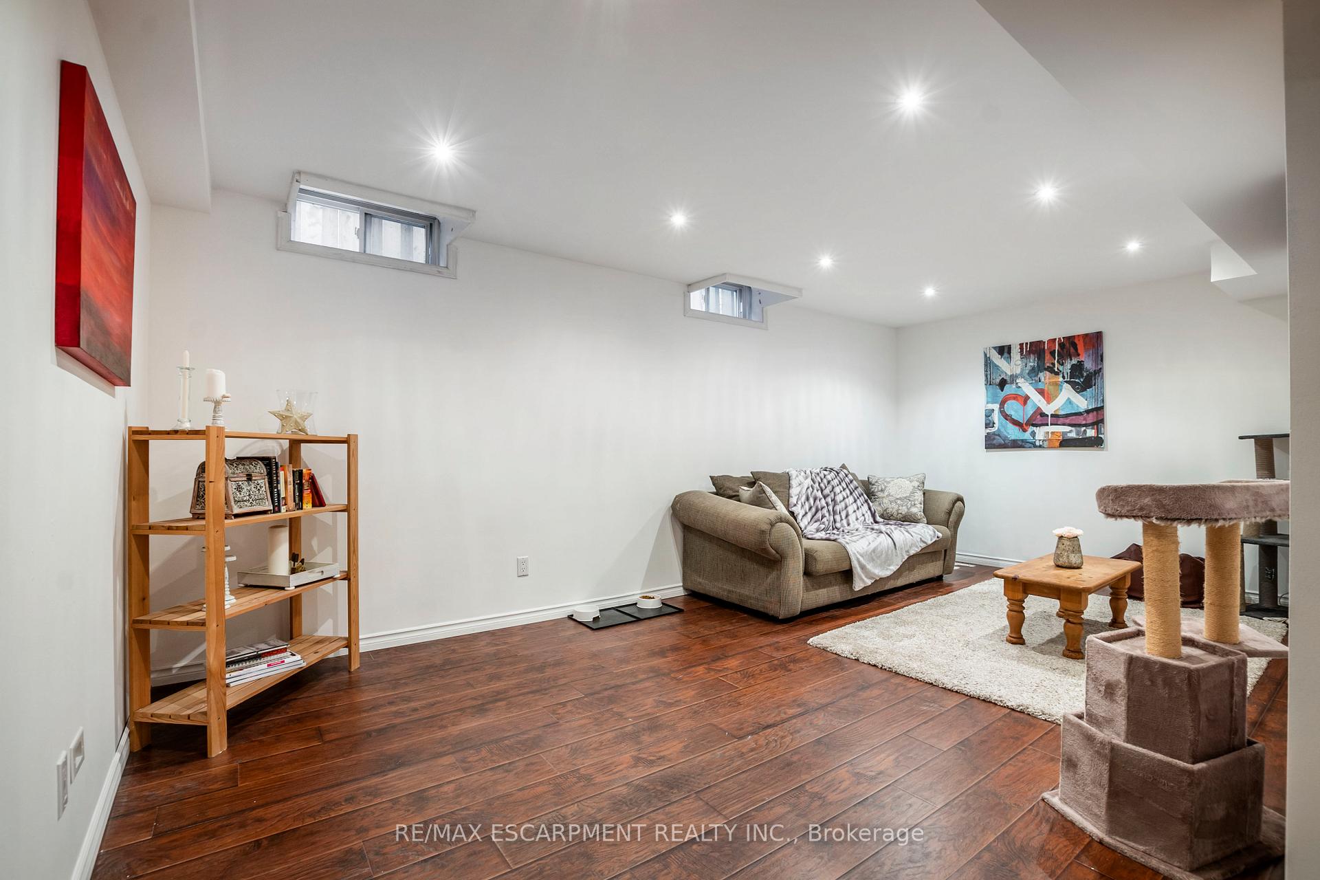 Photo 30 of 1098 Stephenson Drive, Burlington, Brant — HOMEH