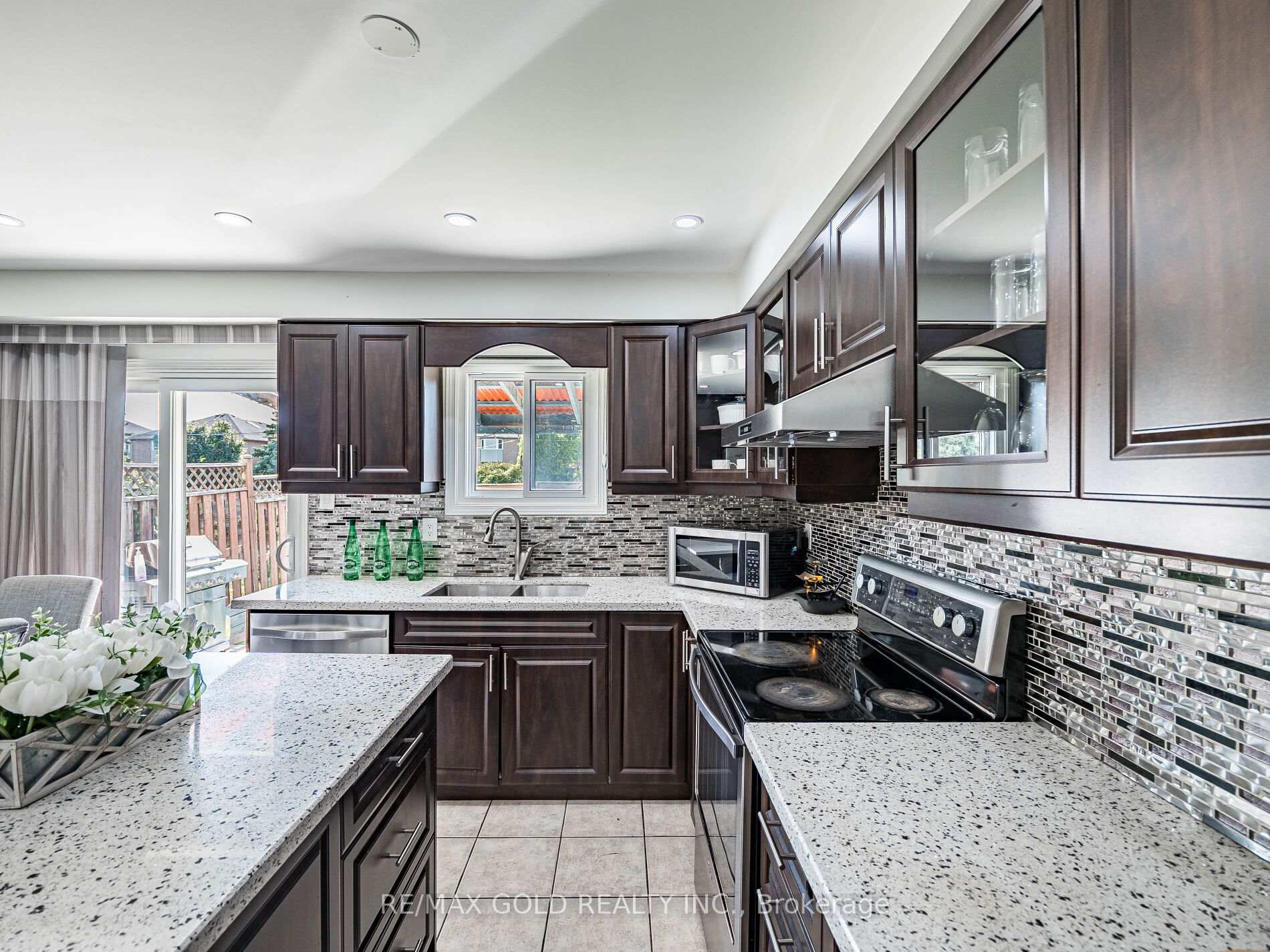 Photo 15 of 80 Timberlane Drive, Brampton, Fletcher's Creek South — HOMEH