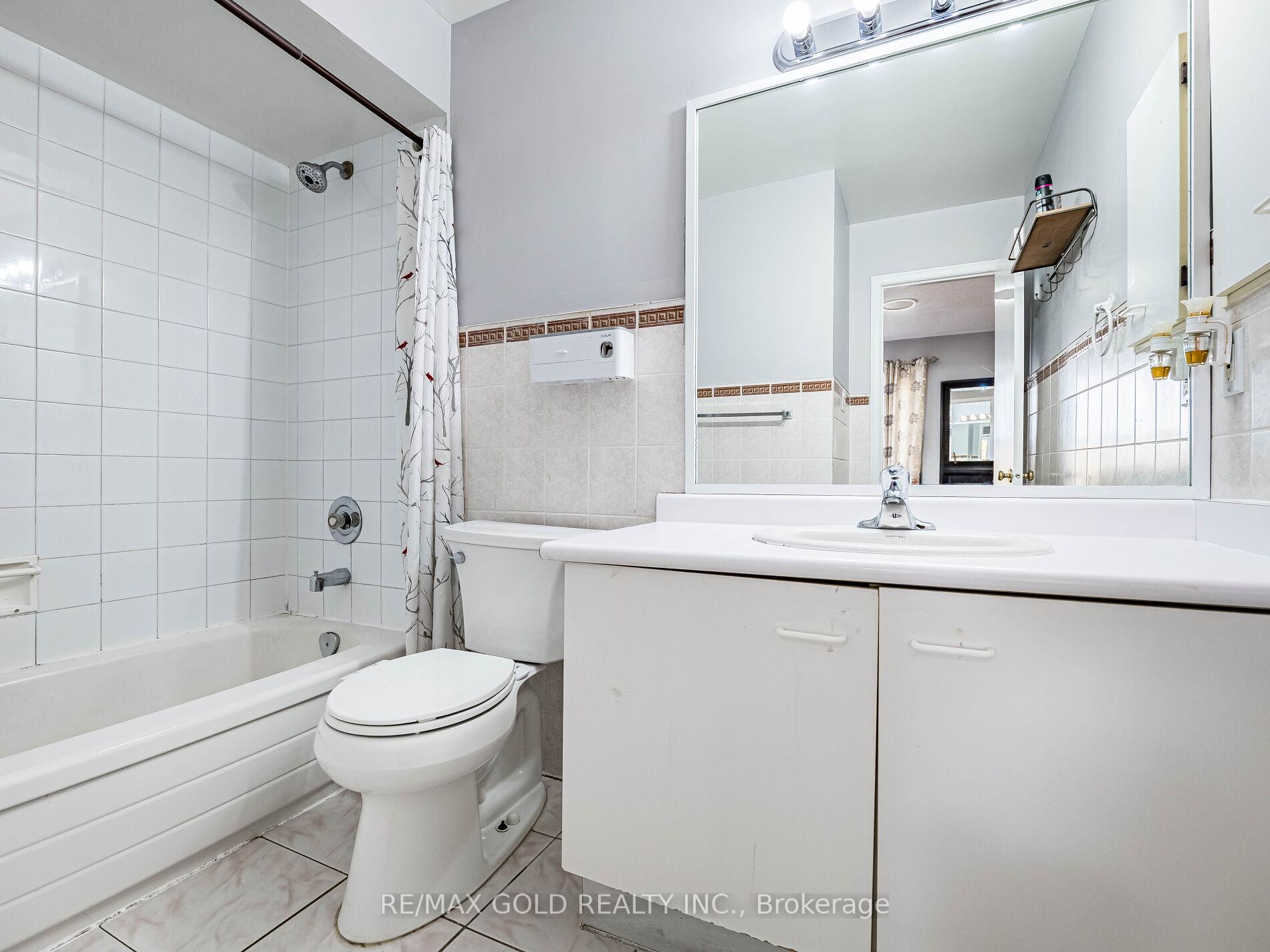 Photo 21 of 80 Timberlane Drive, Brampton, Fletcher's Creek South — HOMEH