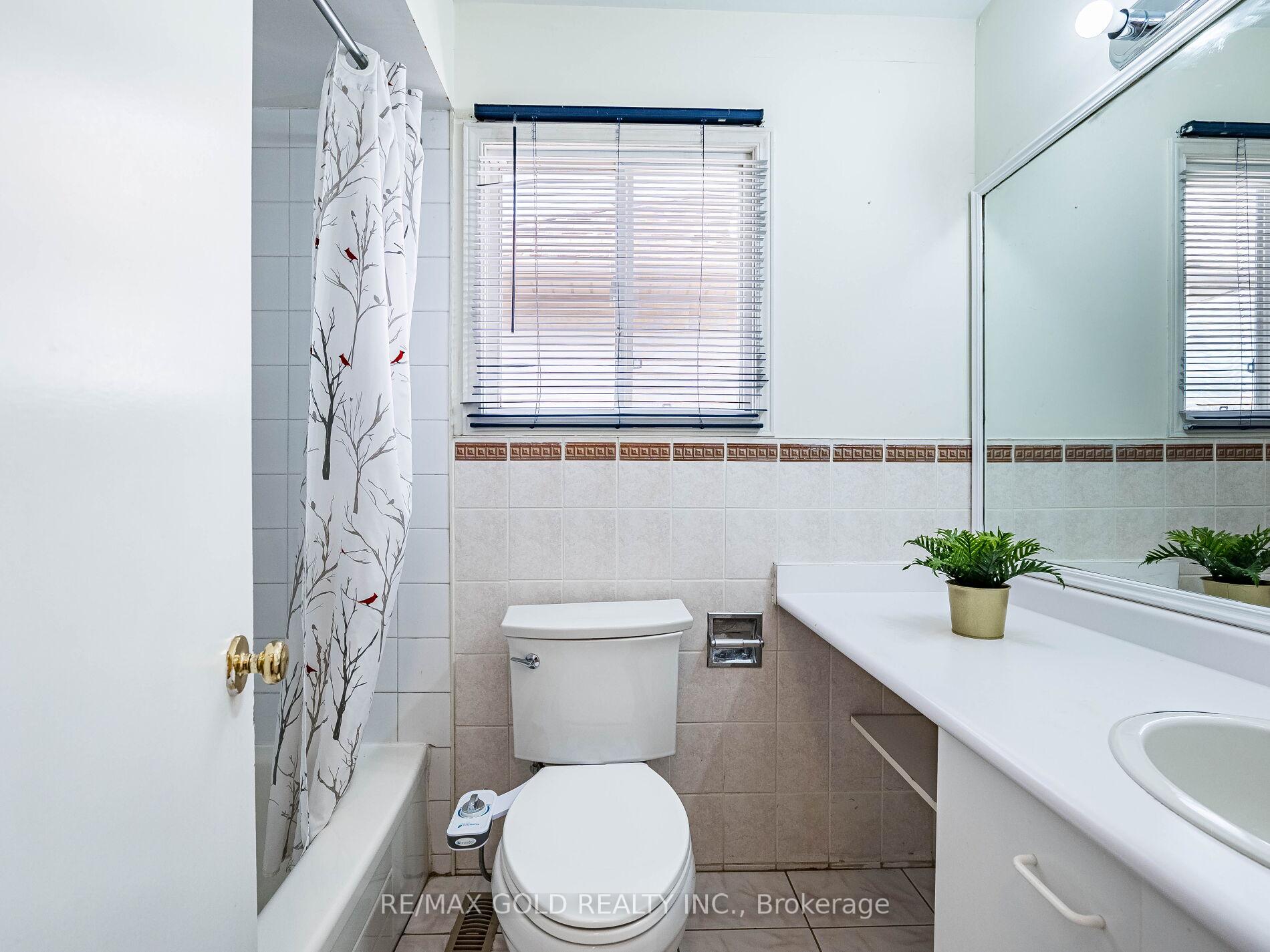 Photo 24 of 80 Timberlane Drive, Brampton, Fletcher's Creek South — HOMEH