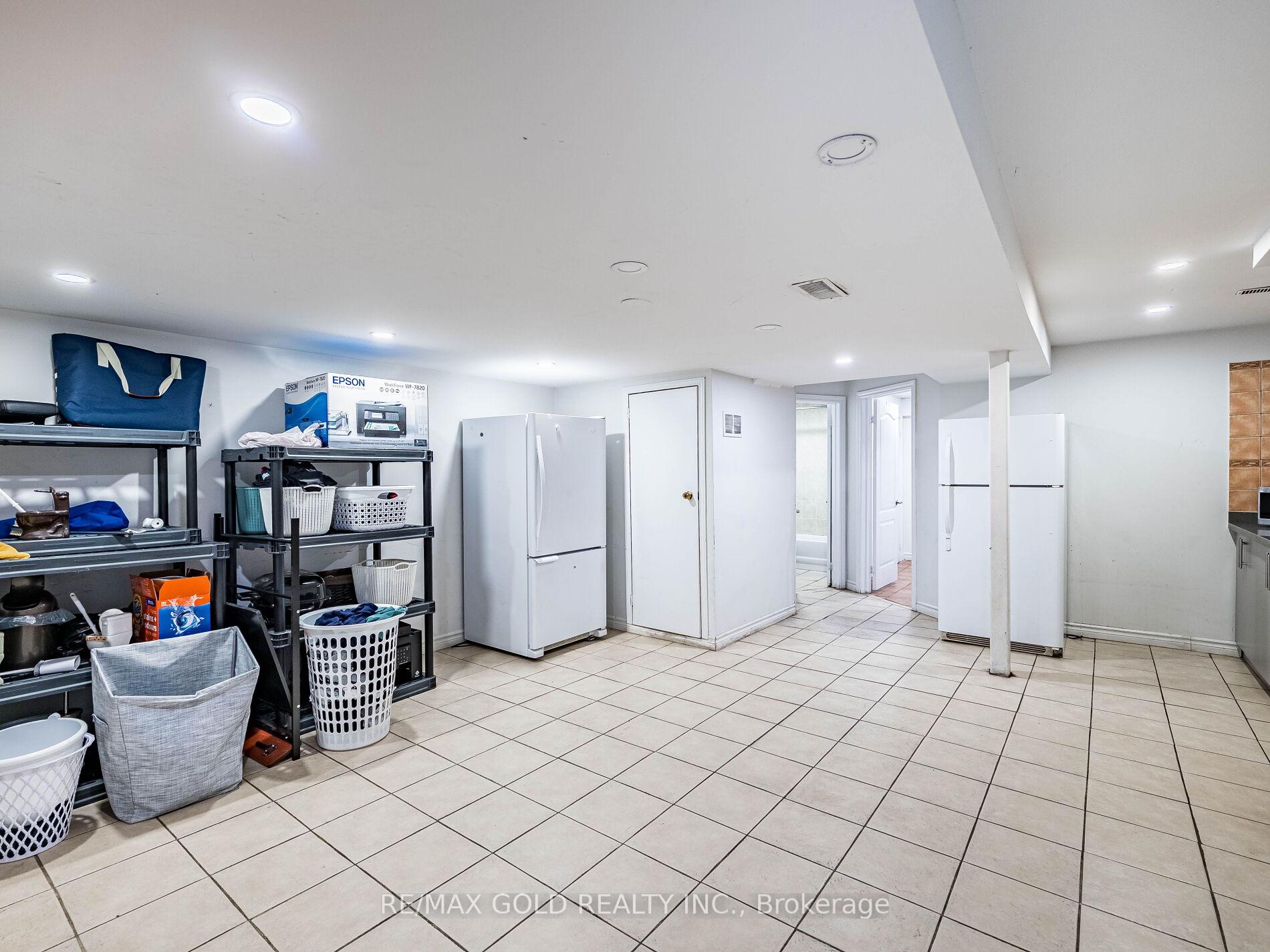 Photo 26 of 80 Timberlane Drive, Brampton, Fletcher's Creek South — HOMEH