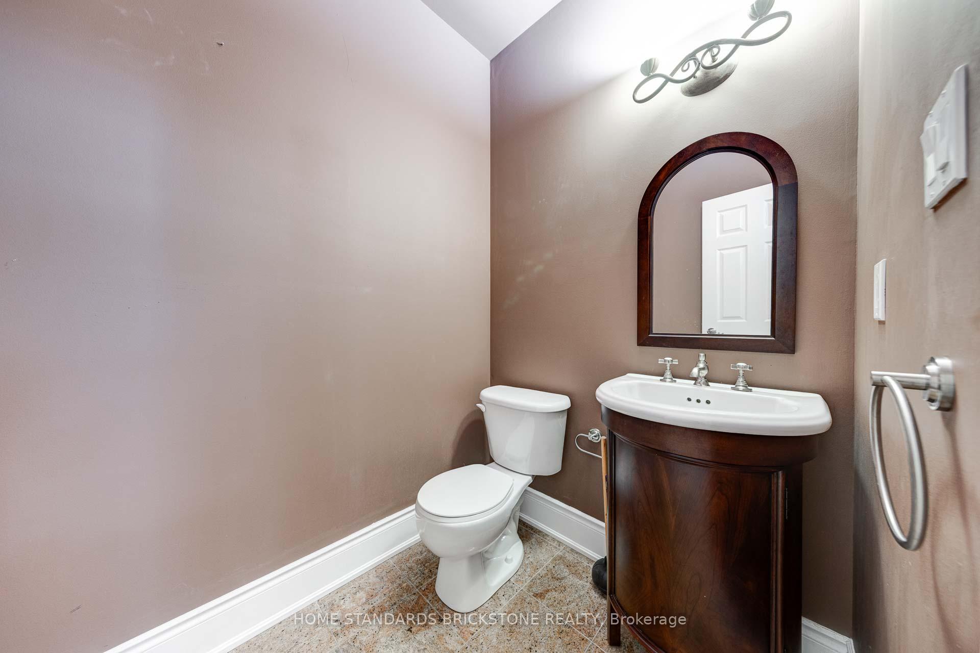Photo 17 of 159 Towngate Drive, Vaughan, Crestwood-Springfarm-Yorkhill — HOMEH