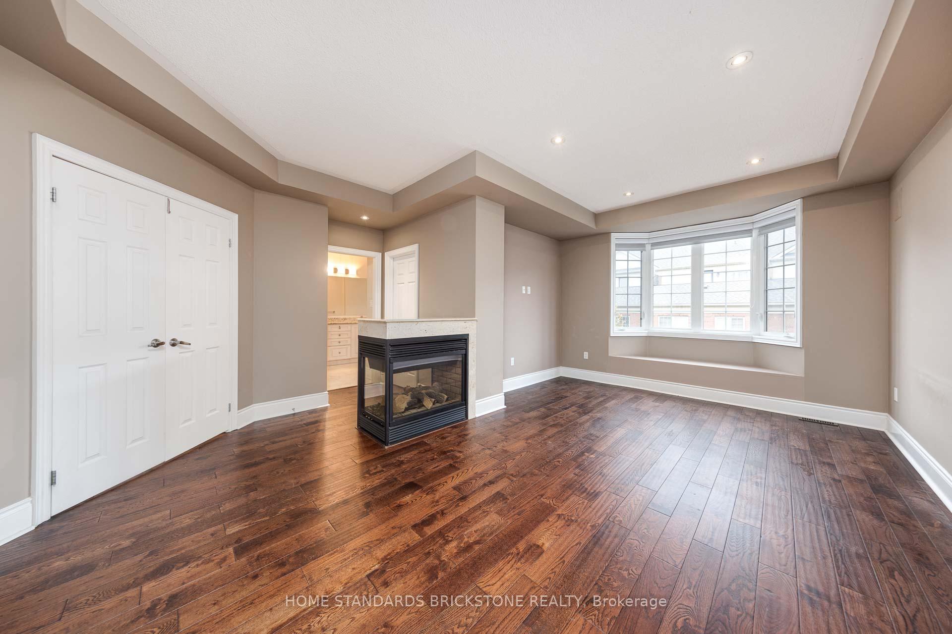 Photo 22 of 159 Towngate Drive, Vaughan, Crestwood-Springfarm-Yorkhill — HOMEH