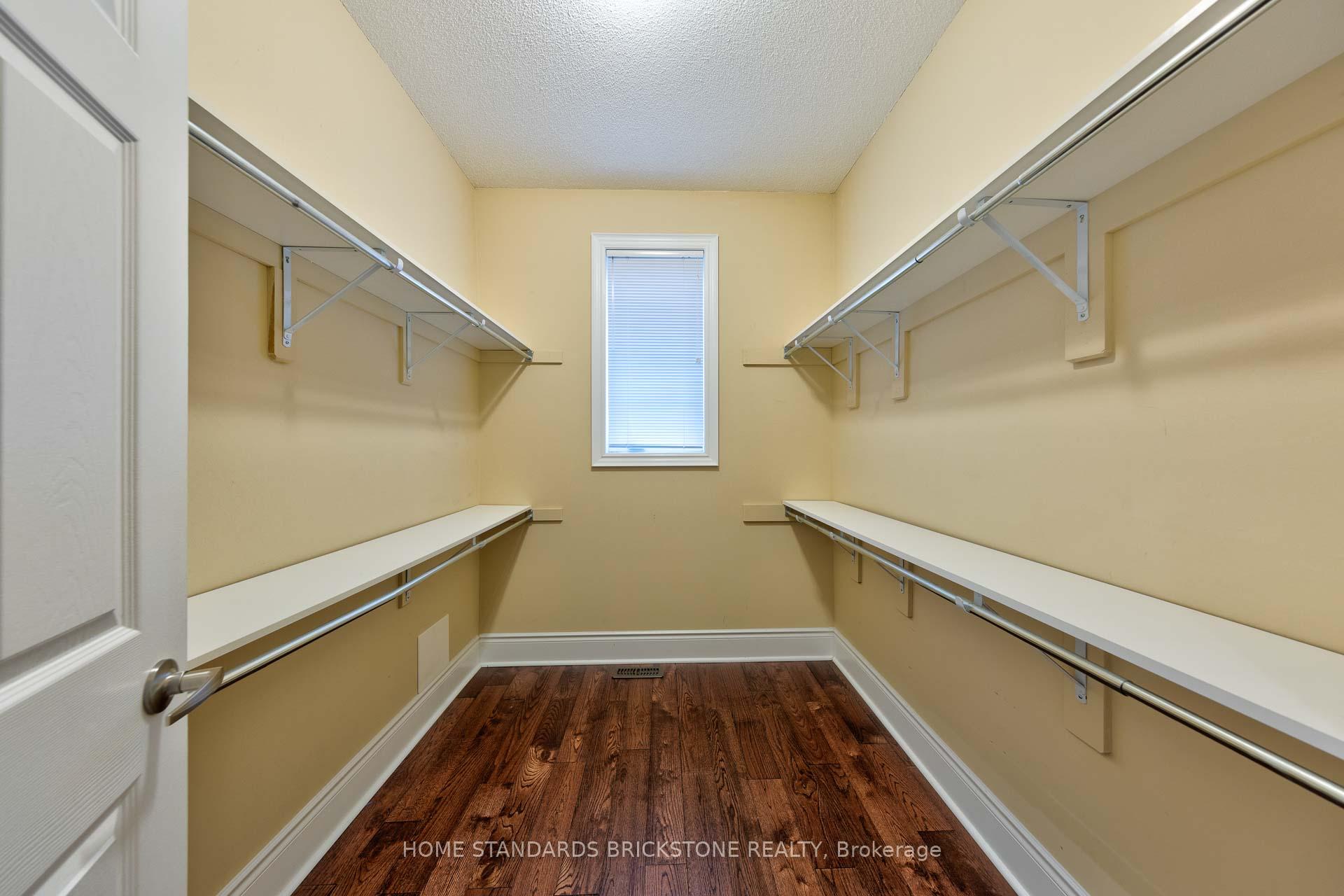 Photo 24 of 159 Towngate Drive, Vaughan, Crestwood-Springfarm-Yorkhill — HOMEH
