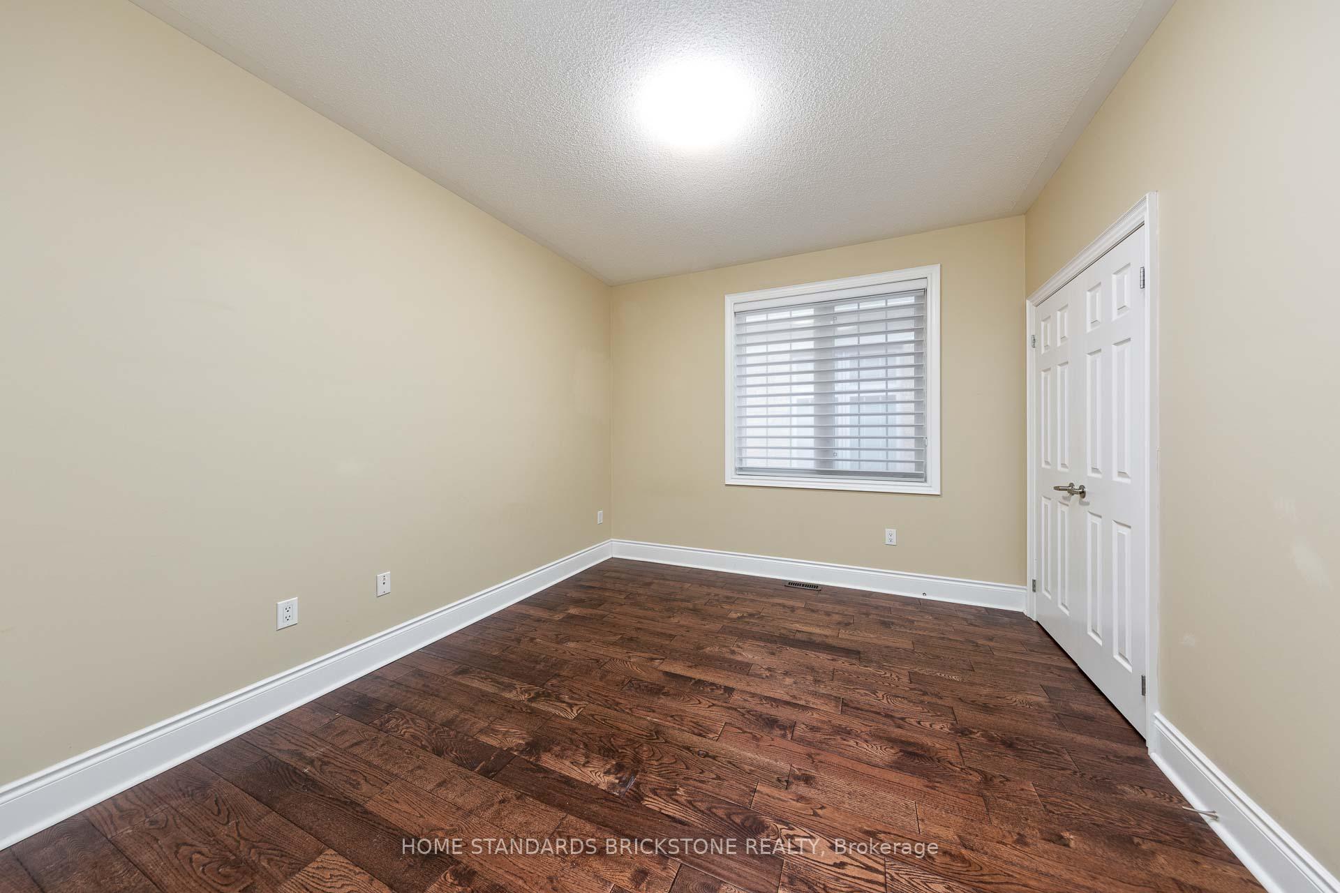 Photo 31 of 159 Towngate Drive, Vaughan, Crestwood-Springfarm-Yorkhill — HOMEH