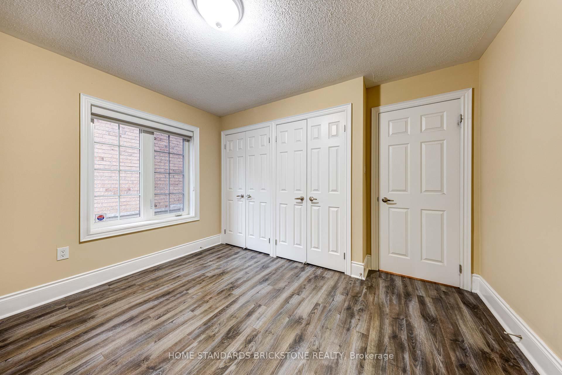 Photo 37 of 159 Towngate Drive, Vaughan, Crestwood-Springfarm-Yorkhill — HOMEH