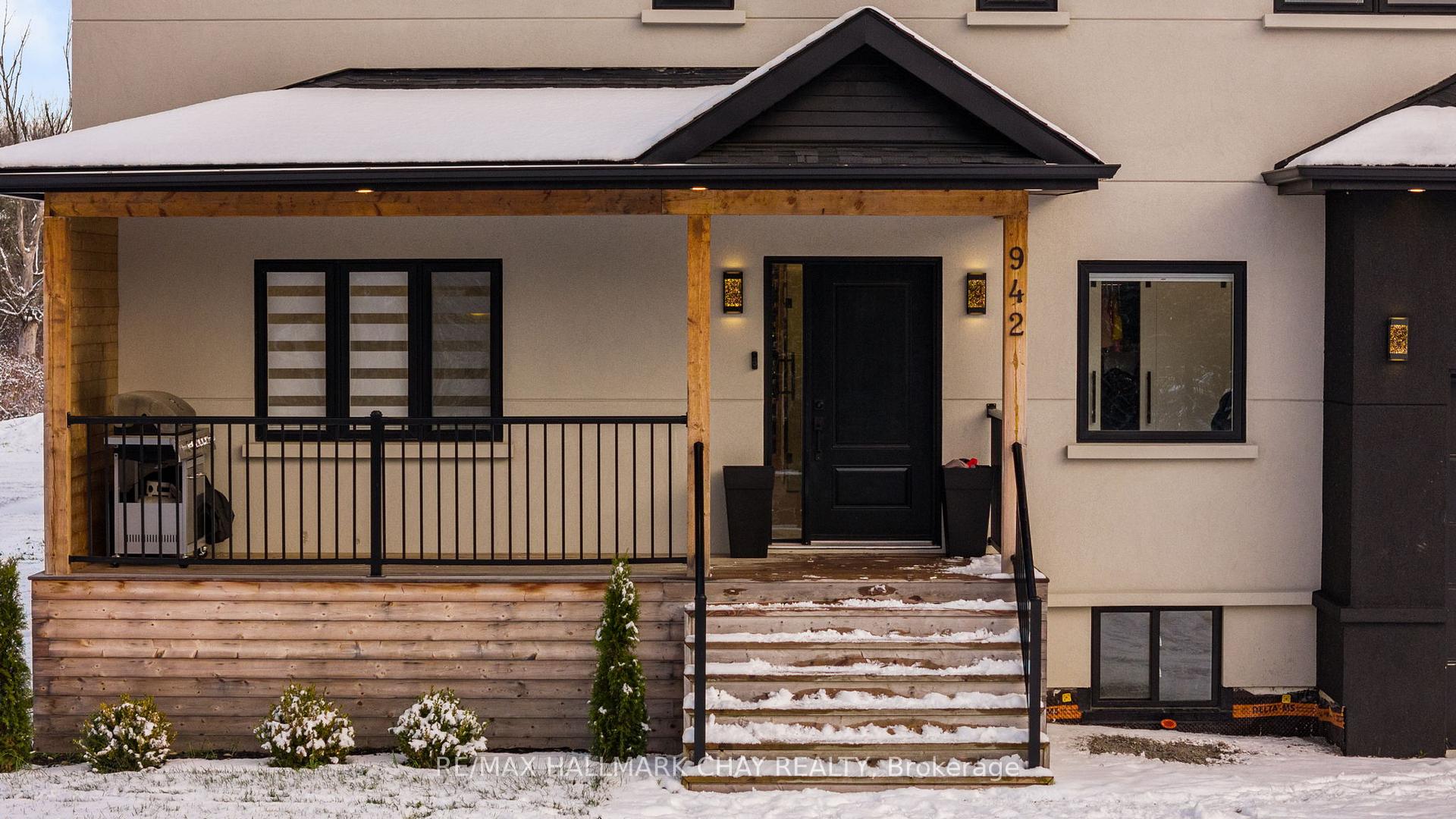 Photo 2 of 942 Essa Road, Barrie, Rural Barrie Southwest — HOMEH