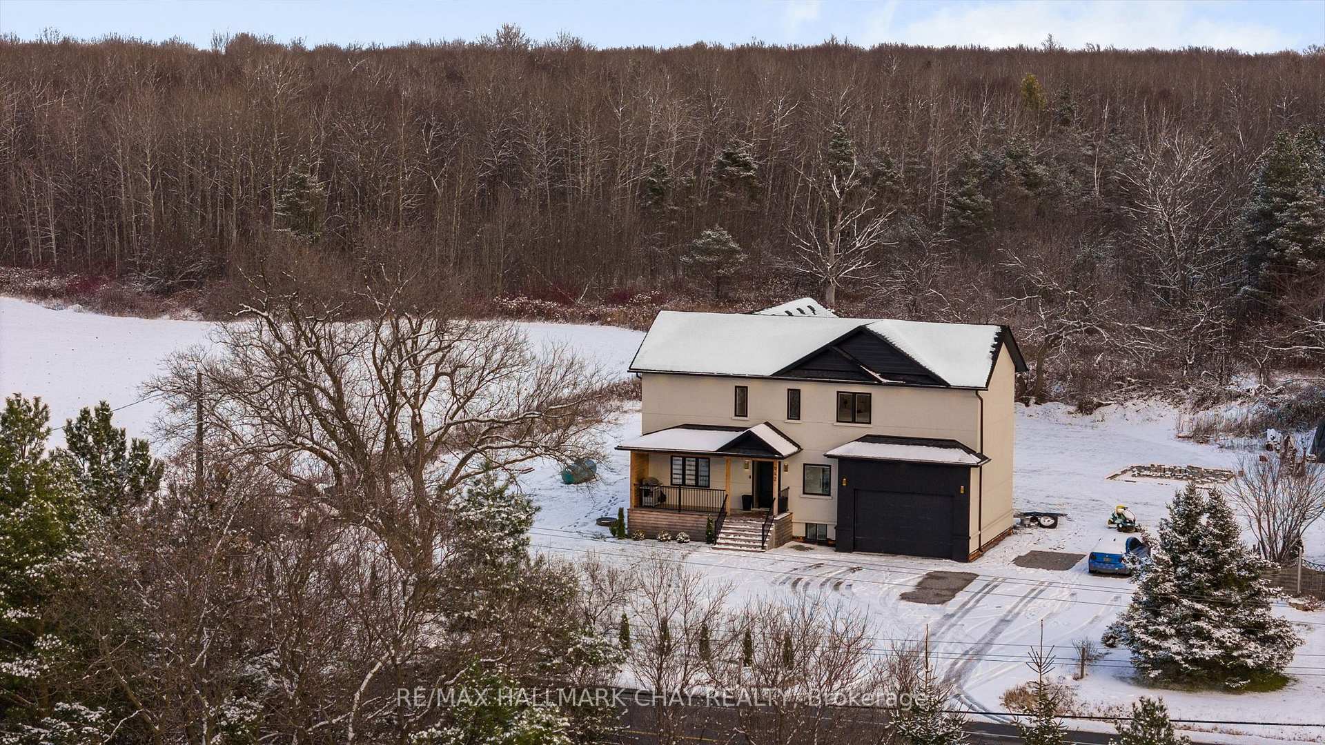 Photo 36 of 942 Essa Road, Barrie, Rural Barrie Southwest — HOMEH