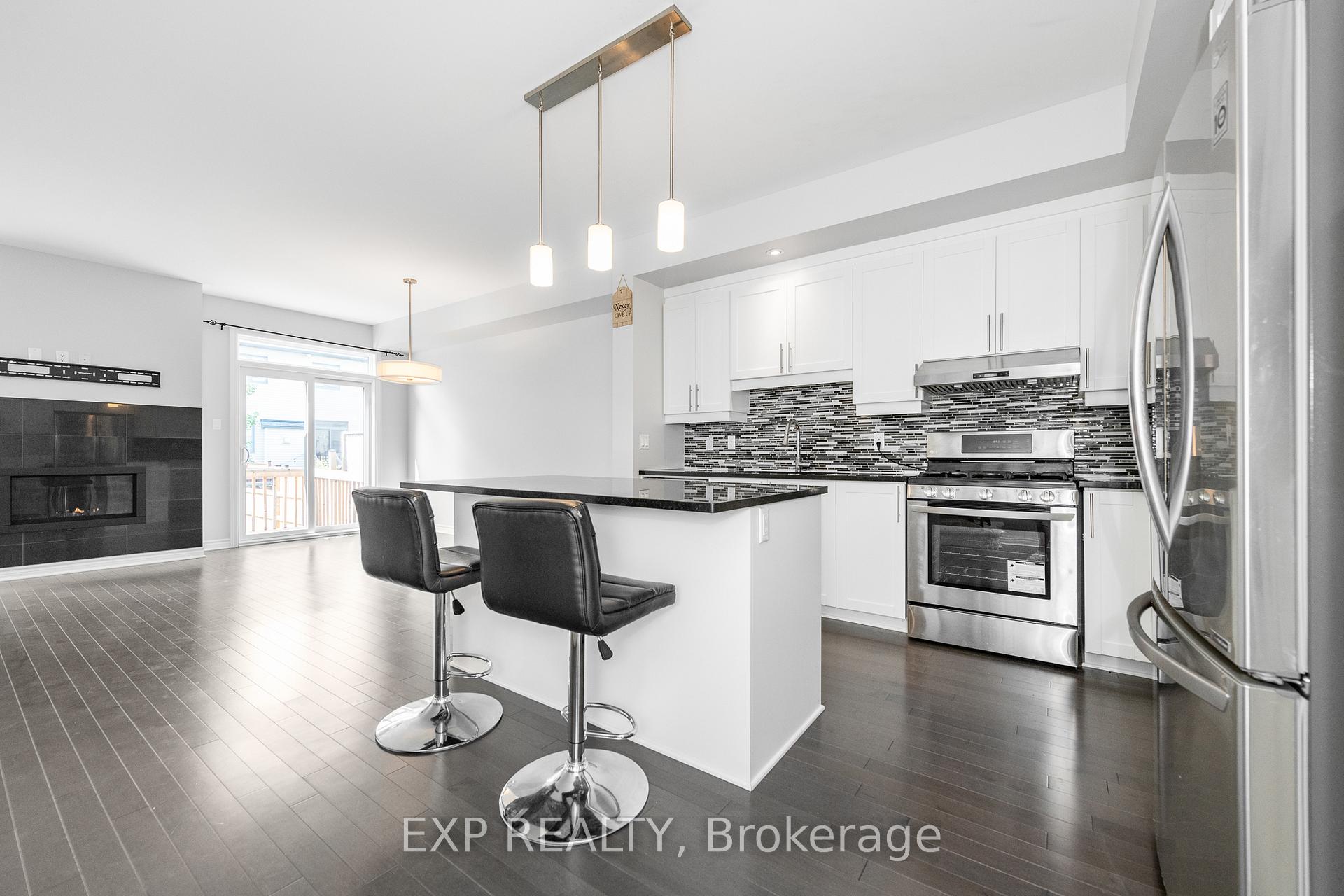 Photo 11 of 241 King Street, Carleton Place — HOMEH