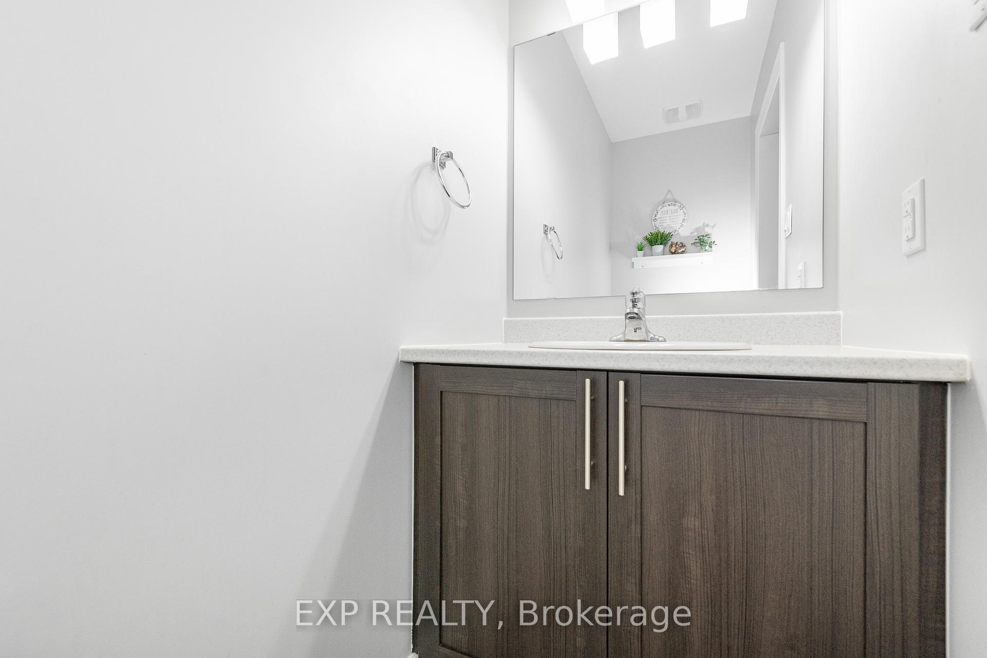 Photo 13 of 241 King Street, Carleton Place — HOMEH