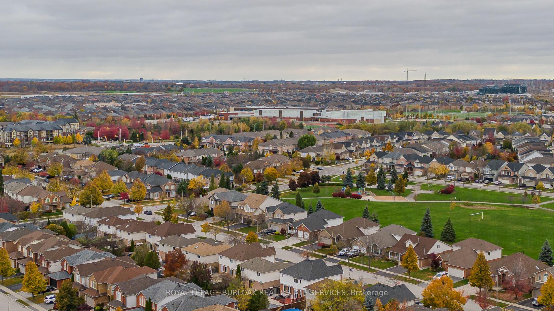 Photo 4 of 4008 Jarvis Crescent, Burlington, Rose — HOMEH