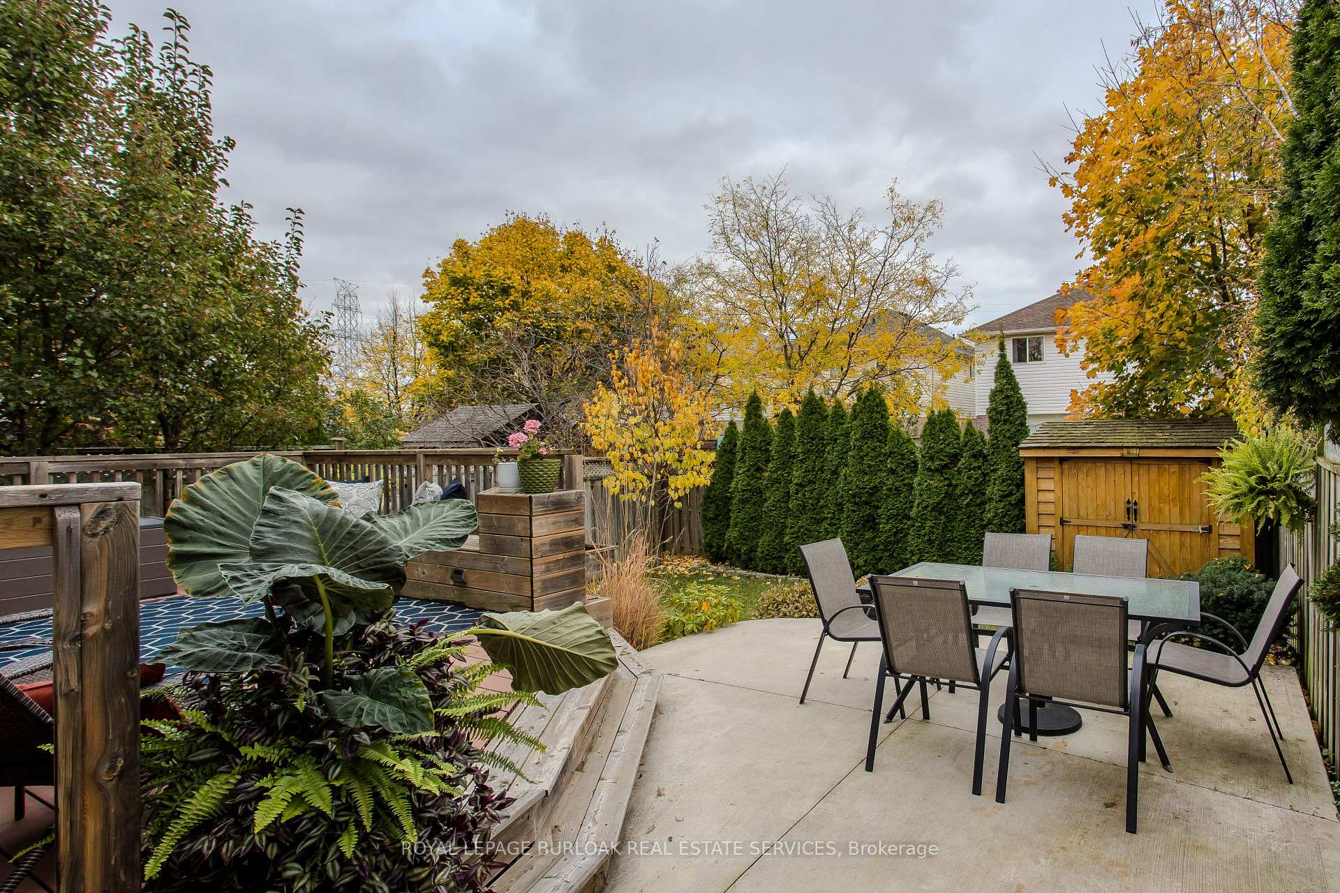 Photo 8 of 4008 Jarvis Crescent, Burlington, Rose — HOMEH