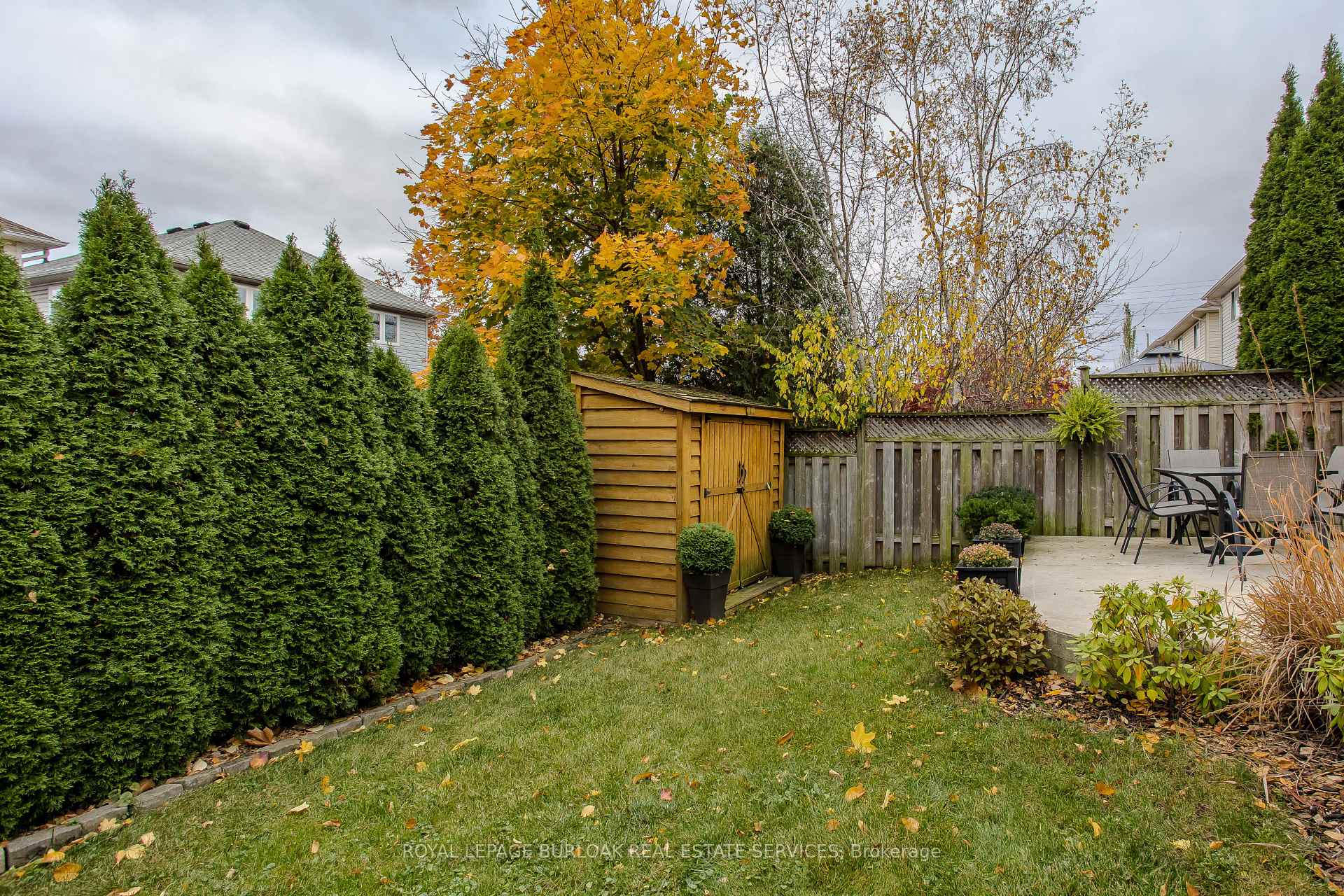 Photo 11 of 4008 Jarvis Crescent, Burlington, Rose — HOMEH