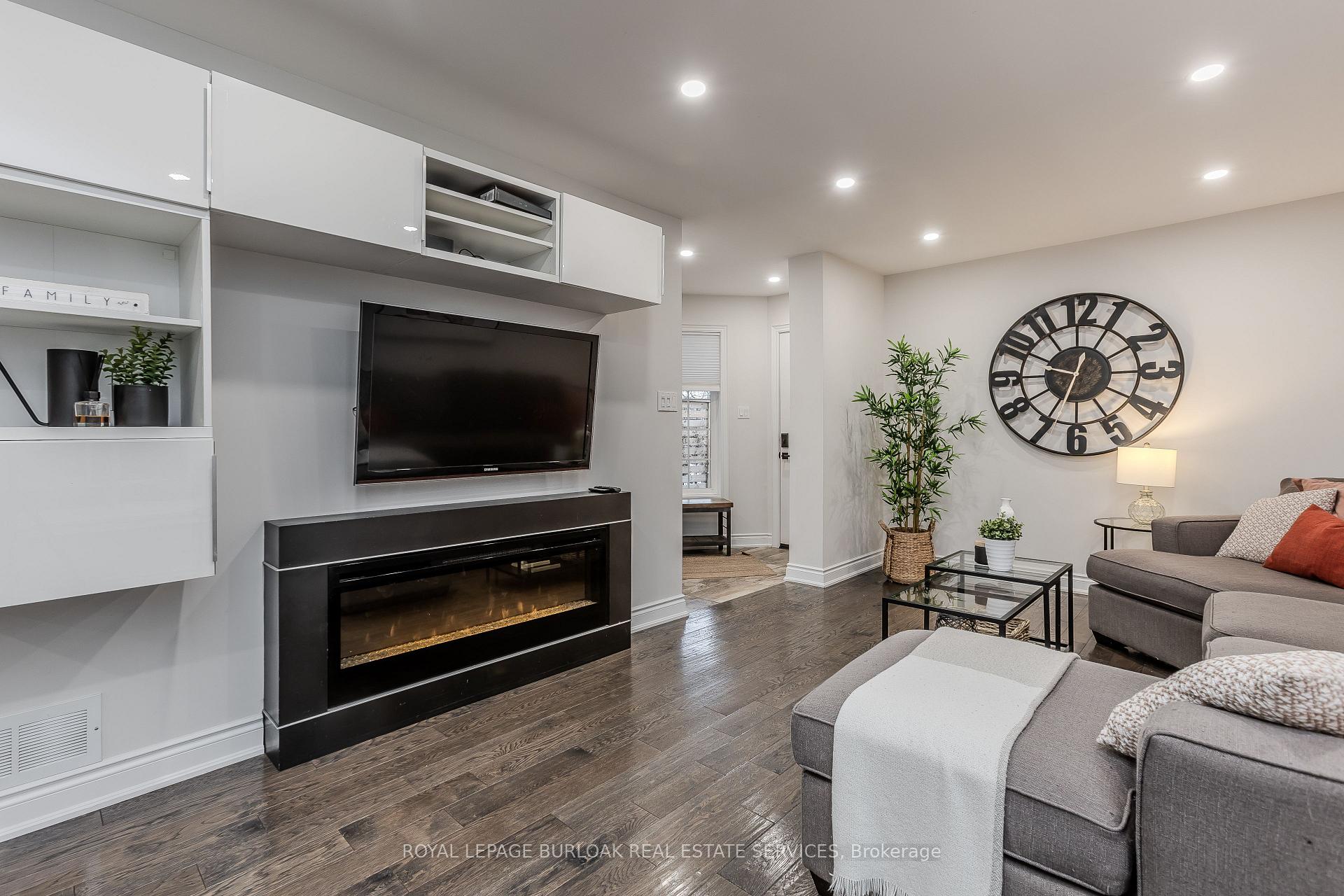 Photo 16 of 4008 Jarvis Crescent, Burlington, Rose — HOMEH