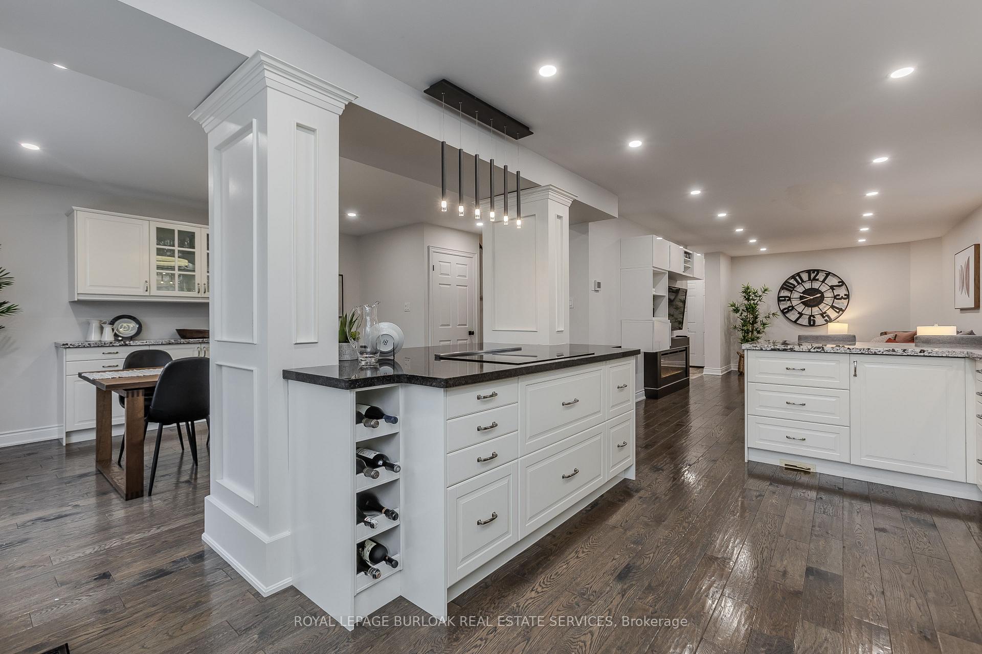 Photo 19 of 4008 Jarvis Crescent, Burlington, Rose — HOMEH