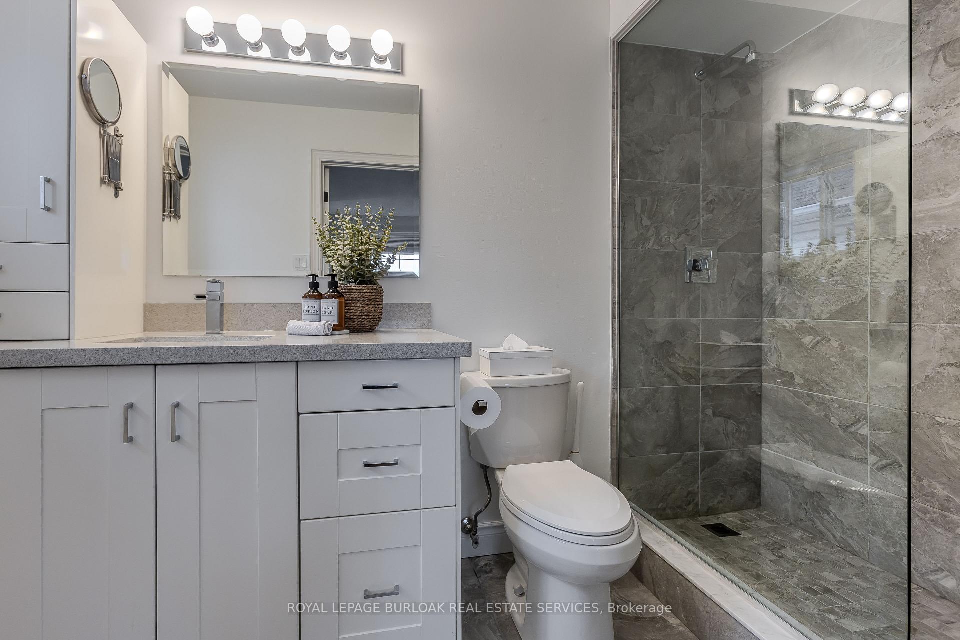 Photo 25 of 4008 Jarvis Crescent, Burlington, Rose — HOMEH