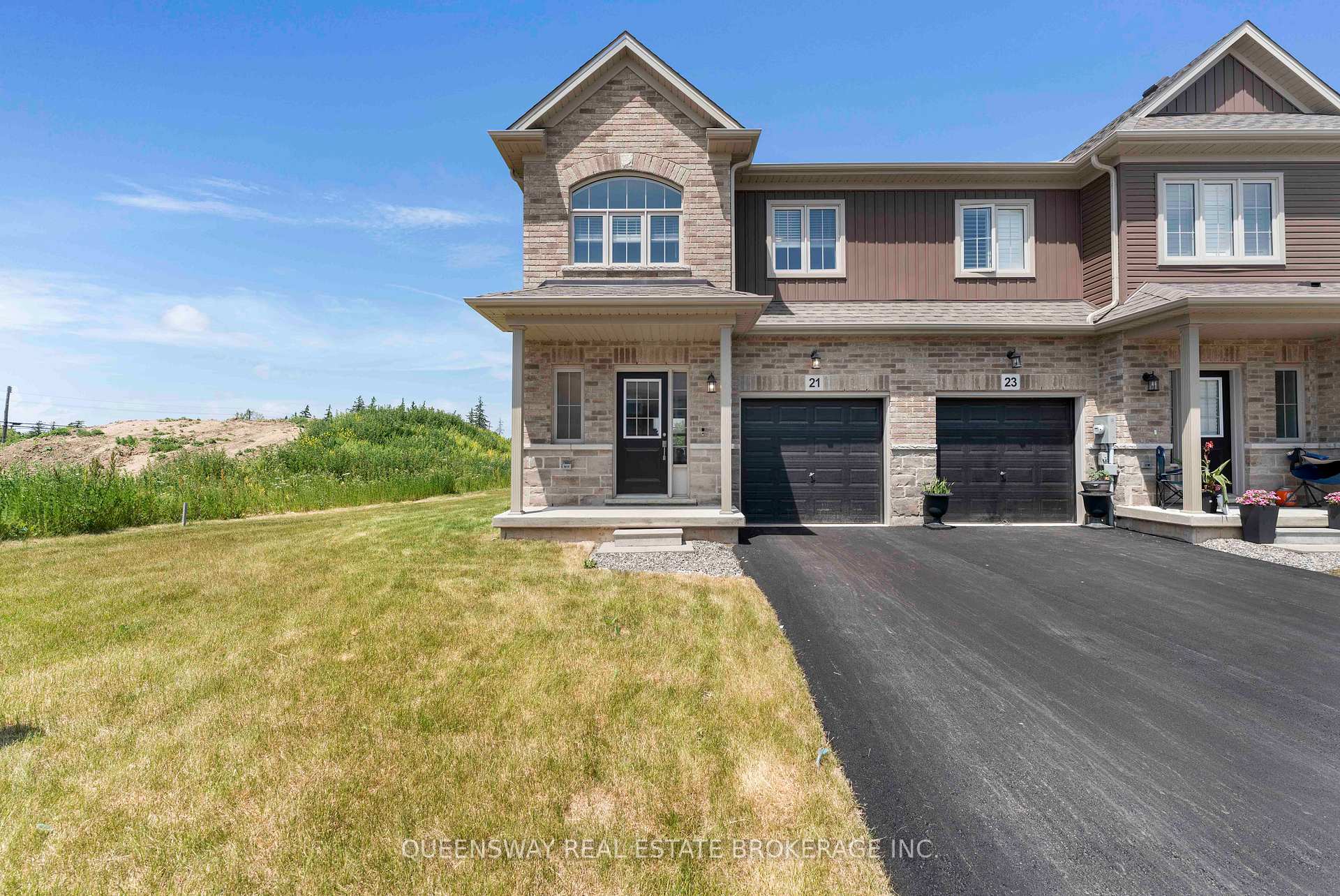 Front of 21 Zoe Lane