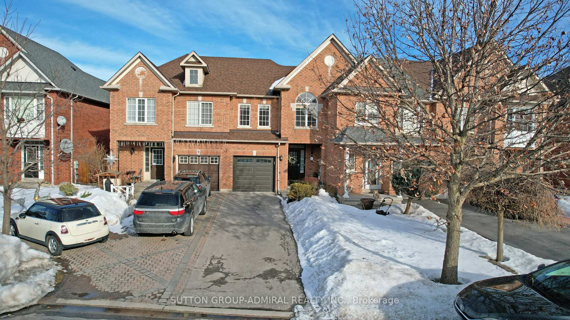 Photo 1 of 11 Haymer Drive, Vaughan, Maple — HOMEH