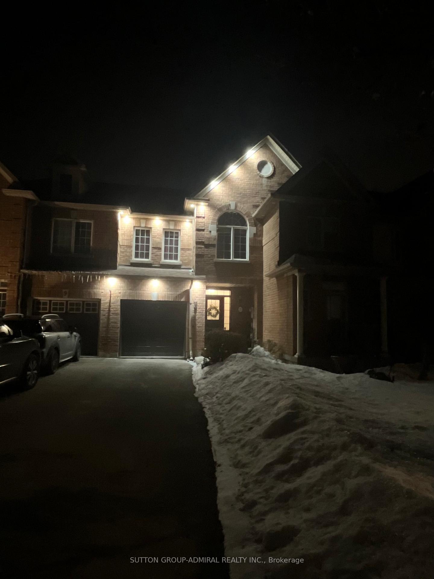 Photo 8 of 11 Haymer Drive, Vaughan, Maple — HOMEH