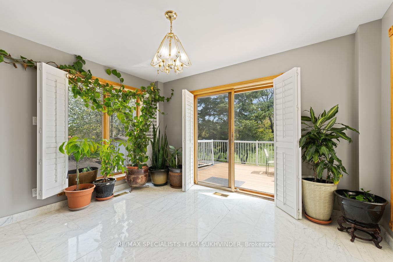 Photo 16 of 22 Bowman Avenue, Brampton, Toronto Gore Rural Estate — HOMEH