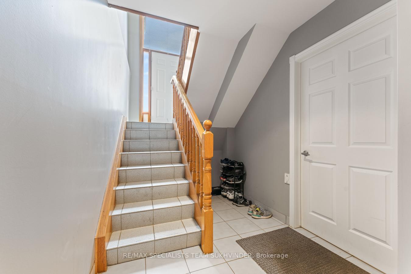 Photo 34 of 22 Bowman Avenue, Brampton, Toronto Gore Rural Estate — HOMEH