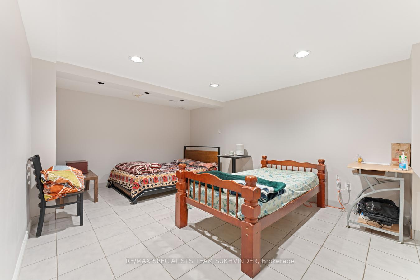 Photo 40 of 22 Bowman Avenue, Brampton, Toronto Gore Rural Estate — HOMEH