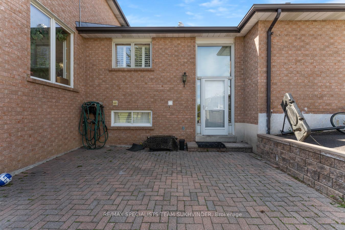 Photo 45 of 22 Bowman Avenue, Brampton, Toronto Gore Rural Estate — HOMEH
