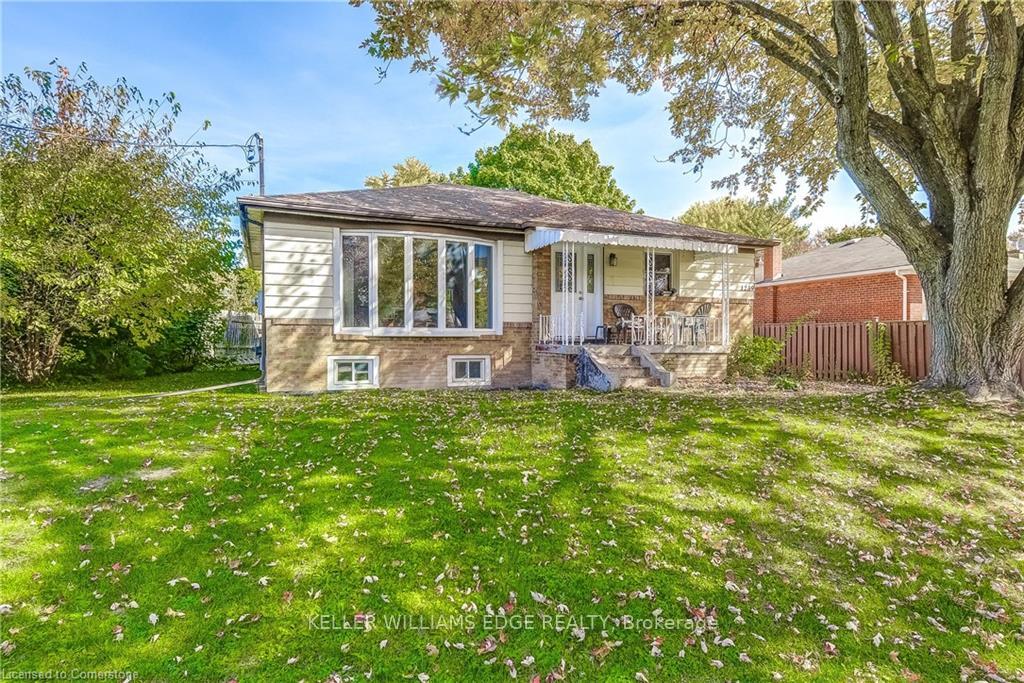 Photo 1 of 1239 De Quincy Crescent, Burlington, Mountainside — HOMEH