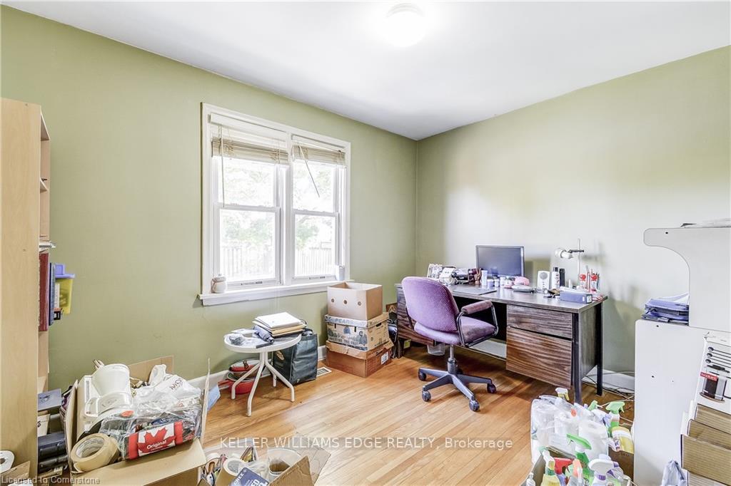 Photo 21 of 1239 De Quincy Crescent, Burlington, Mountainside — HOMEH