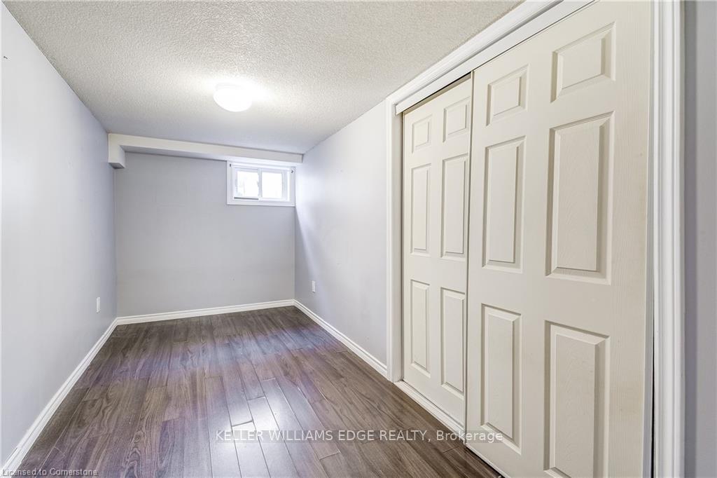Photo 27 of 1239 De Quincy Crescent, Burlington, Mountainside — HOMEH