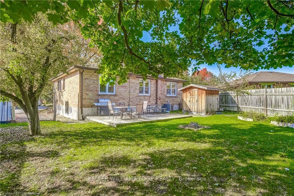 Photo 35 of 1239 De Quincy Crescent, Burlington, Mountainside — HOMEH