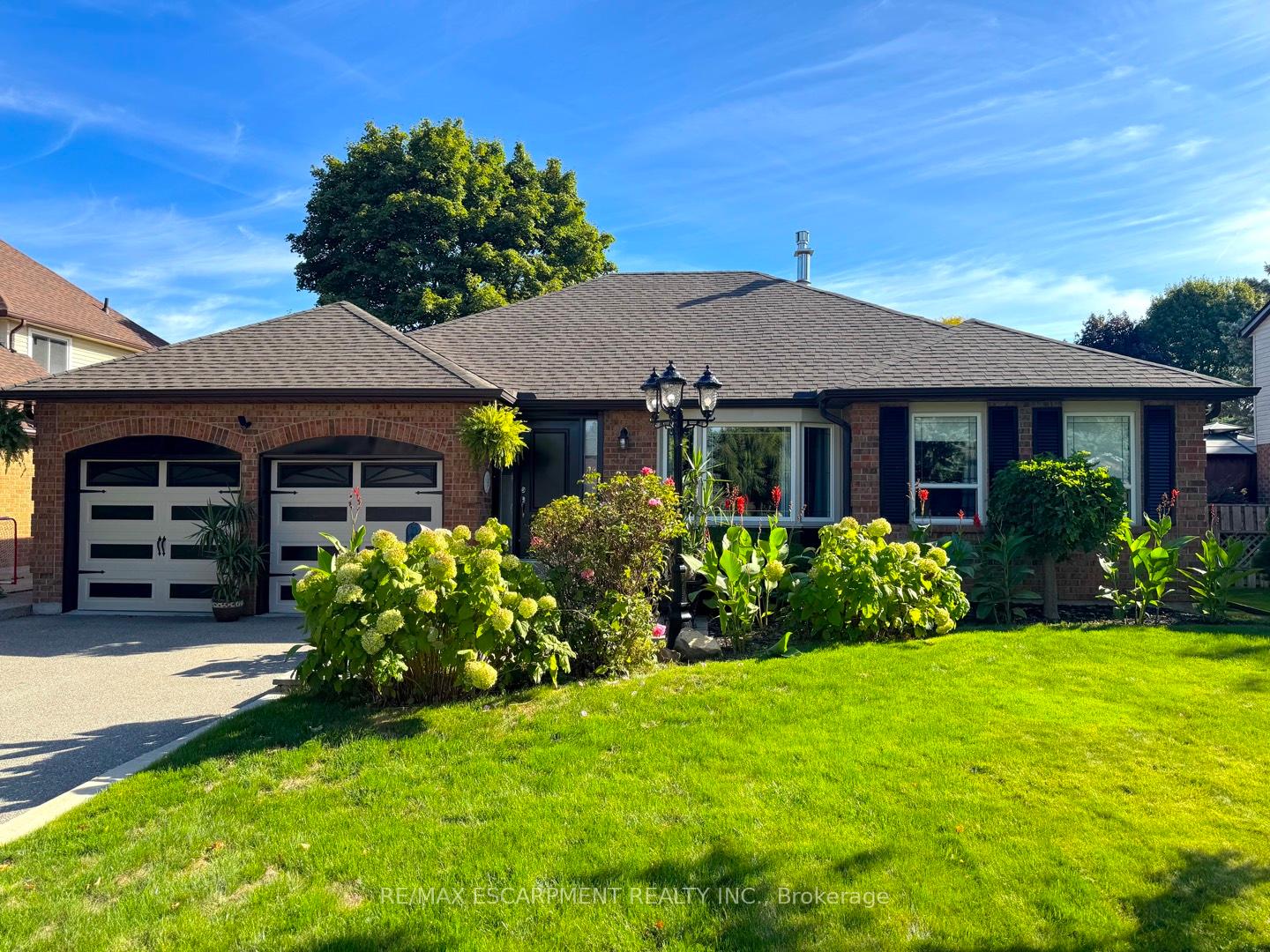 Photo 1 of 375 Melanie Crescent, Hamilton, Ancaster — HOMEH