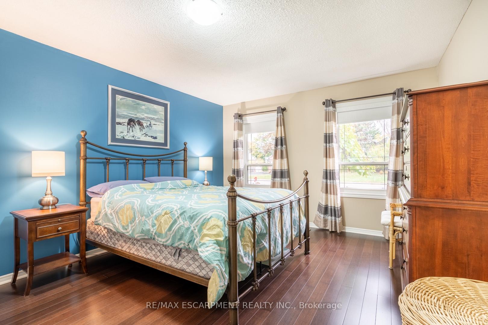 Photo 13 of 375 Melanie Crescent, Hamilton, Ancaster — HOMEH