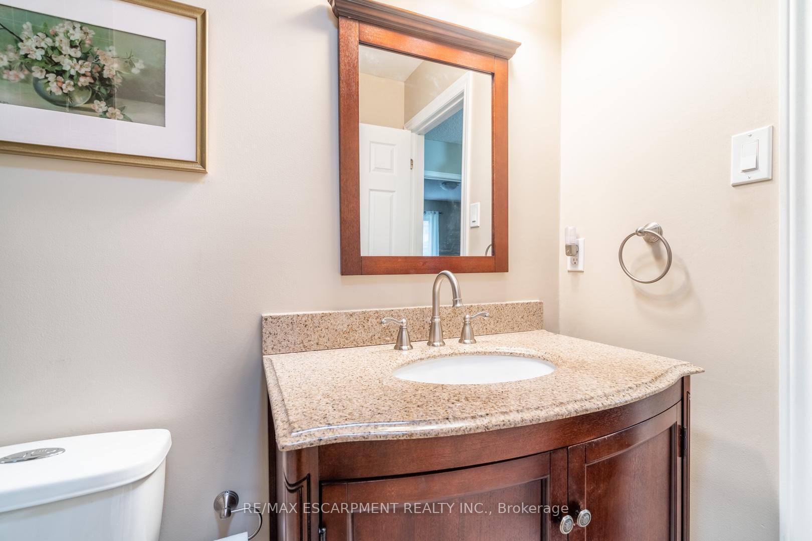Photo 17 of 375 Melanie Crescent, Hamilton, Ancaster — HOMEH