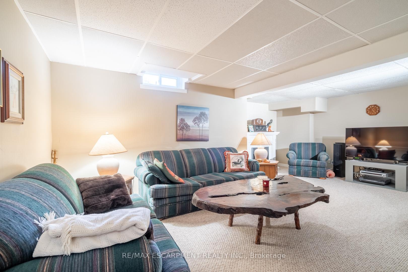 Photo 19 of 375 Melanie Crescent, Hamilton, Ancaster — HOMEH