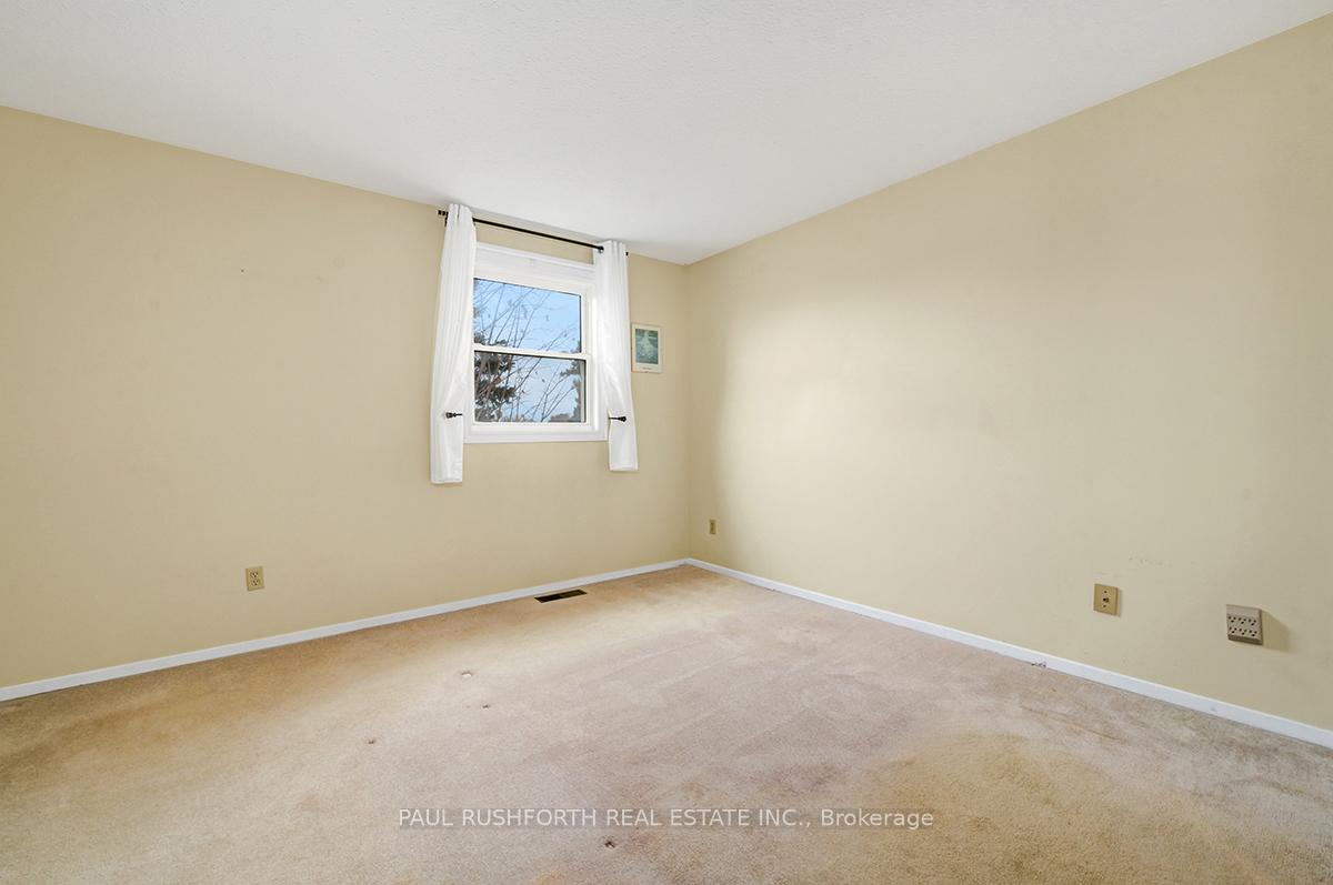 Photo 17 of 49 Foxfield Drive, Ottawa, Barrhaven - Knollsbrook — HOMEH