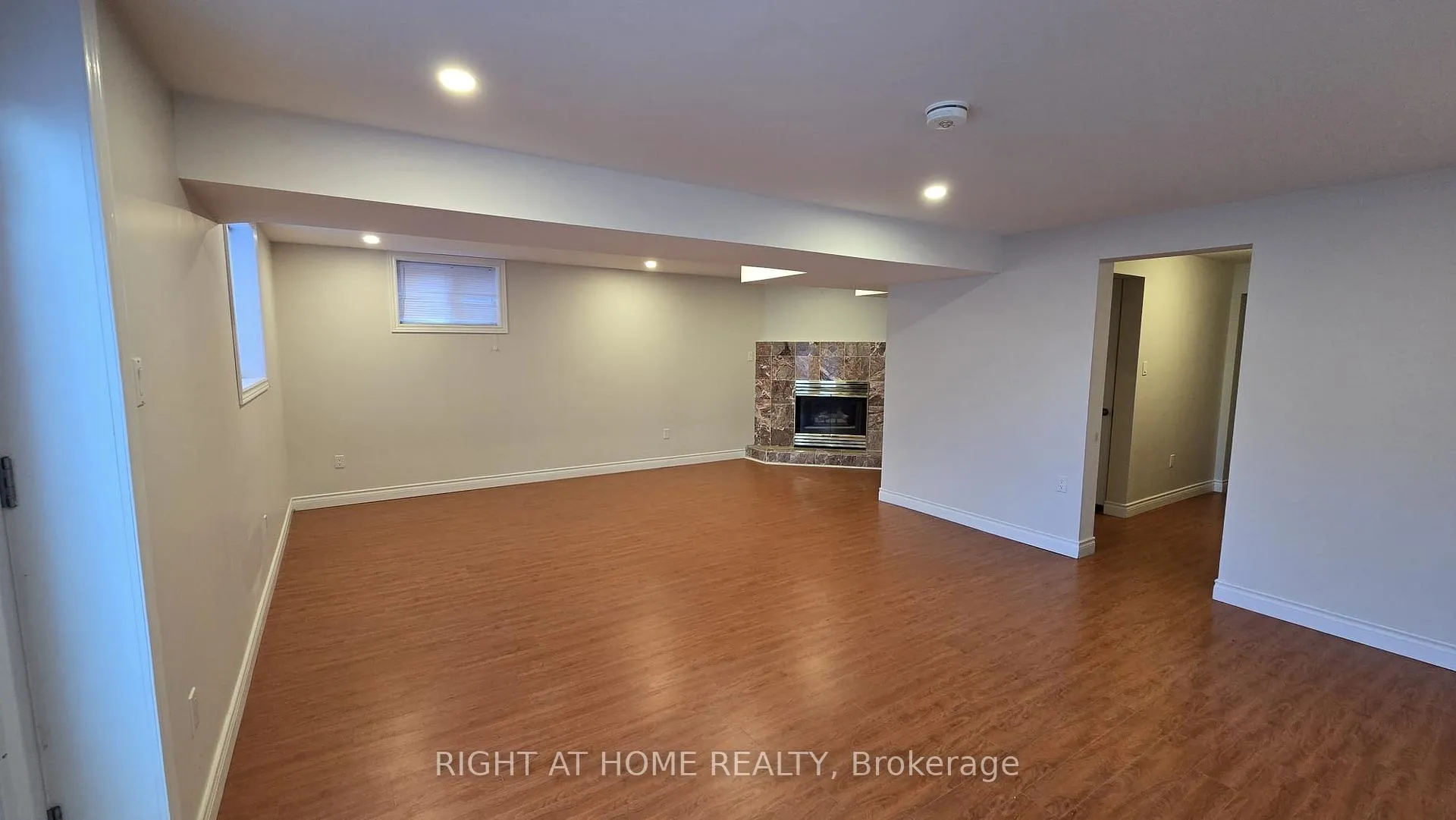 Photo 9 of Unit Lower level, 58 Irwin Drive, Barrie, Northwest — HOMEH