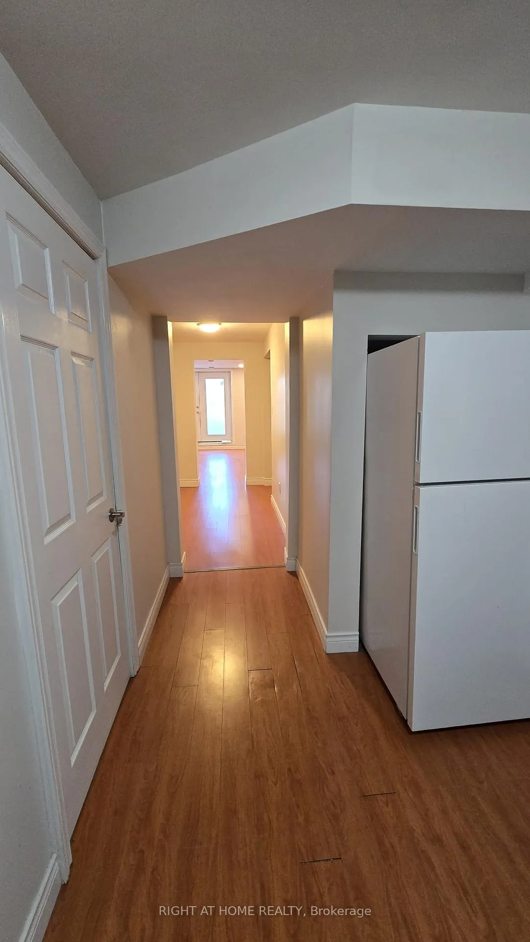 Photo 10 of Unit Lower level, 58 Irwin Drive, Barrie, Northwest — HOMEH