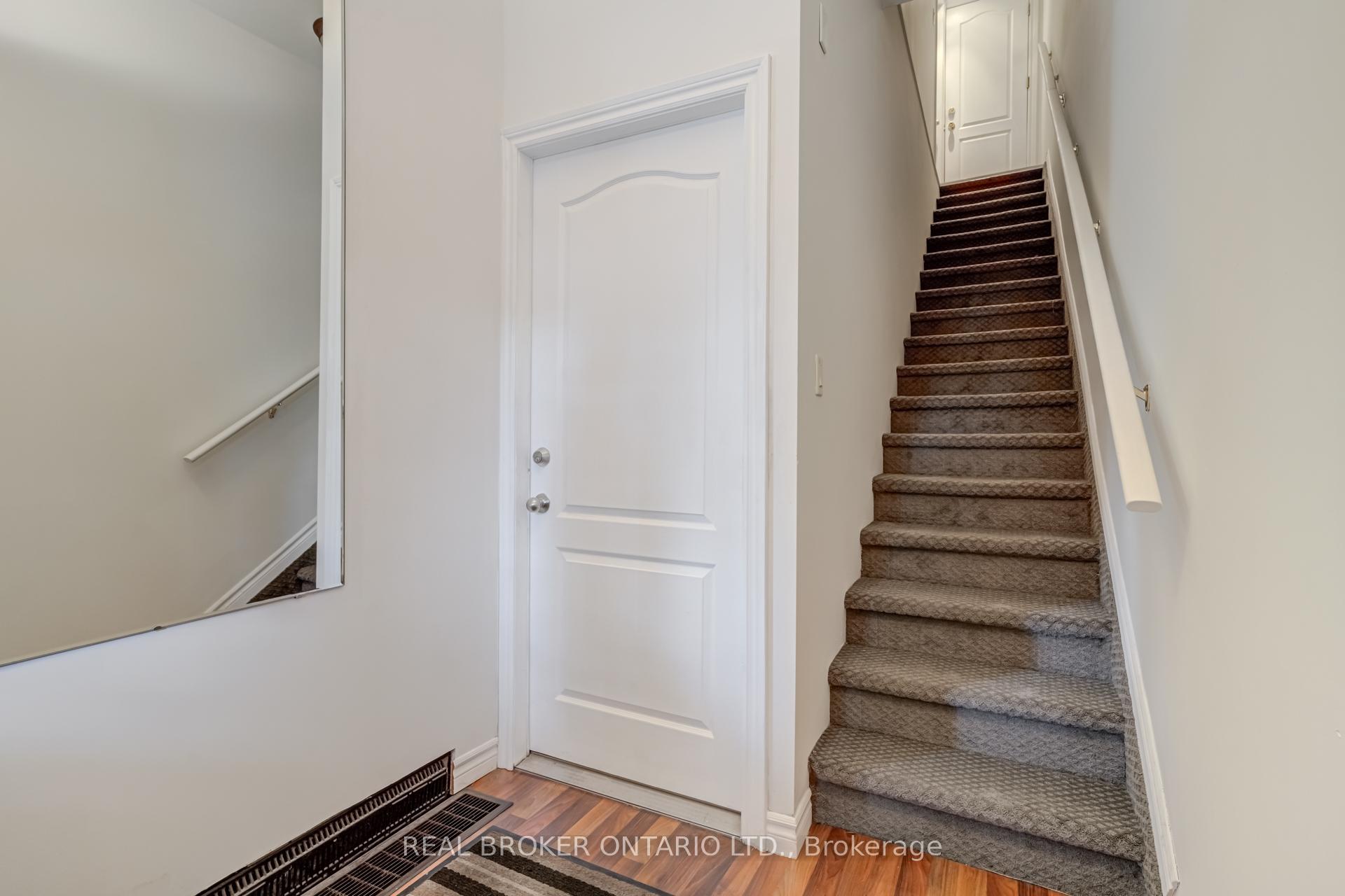 Photo 3 of 55 Young Street, Hamilton, Corktown — HOMEH