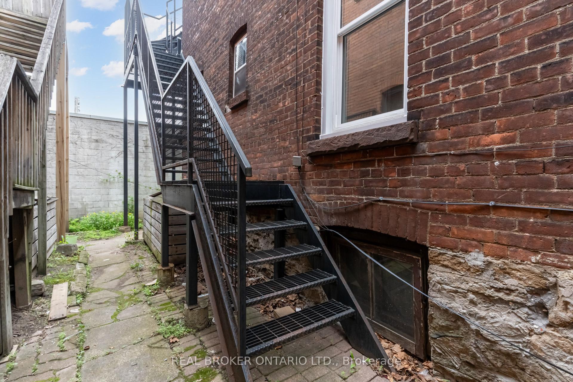 Photo 37 of 55 Young Street, Hamilton, Corktown — HOMEH