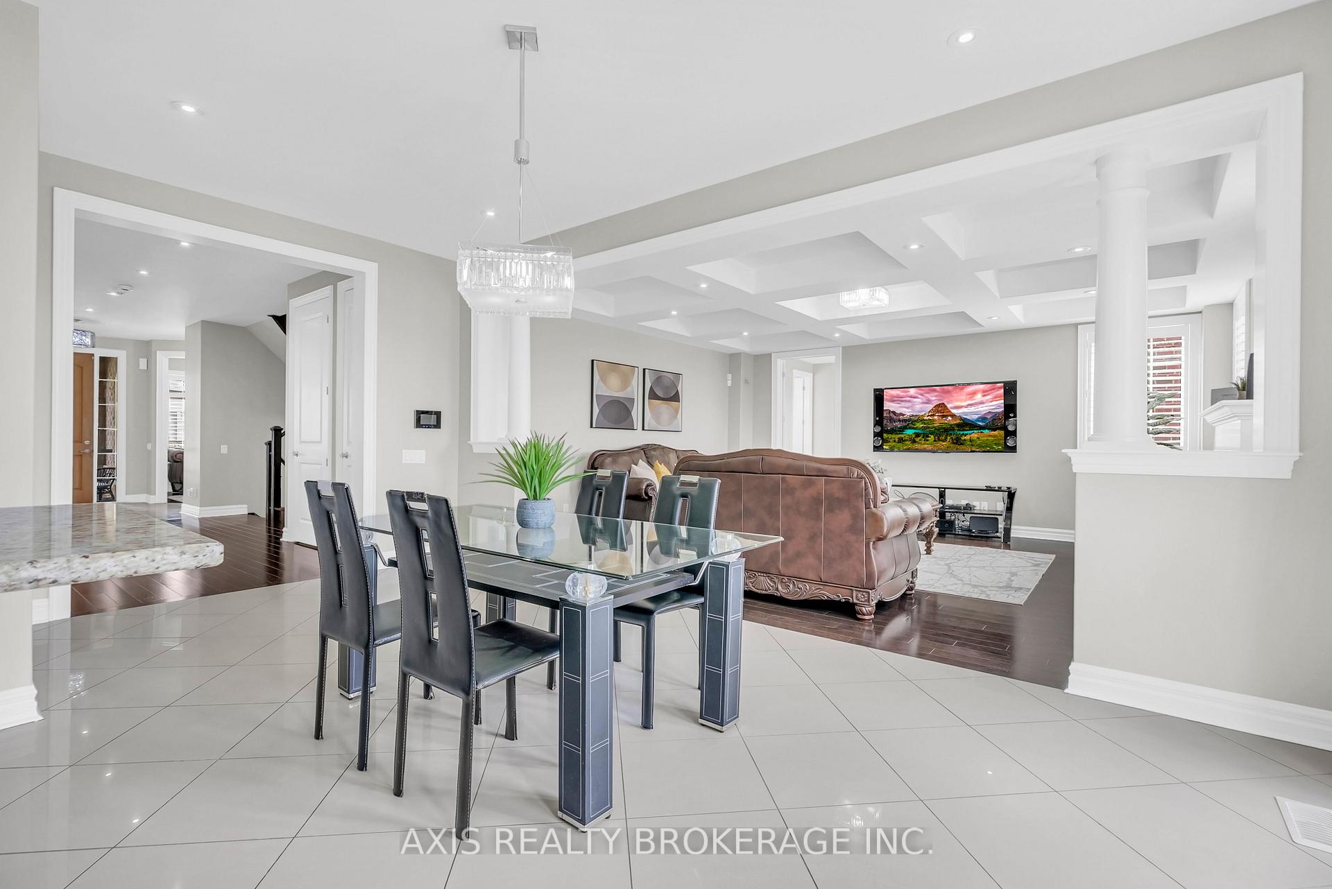 Photo 6 of 48 Kelways Circle, Brampton, Bram East — HOMEH