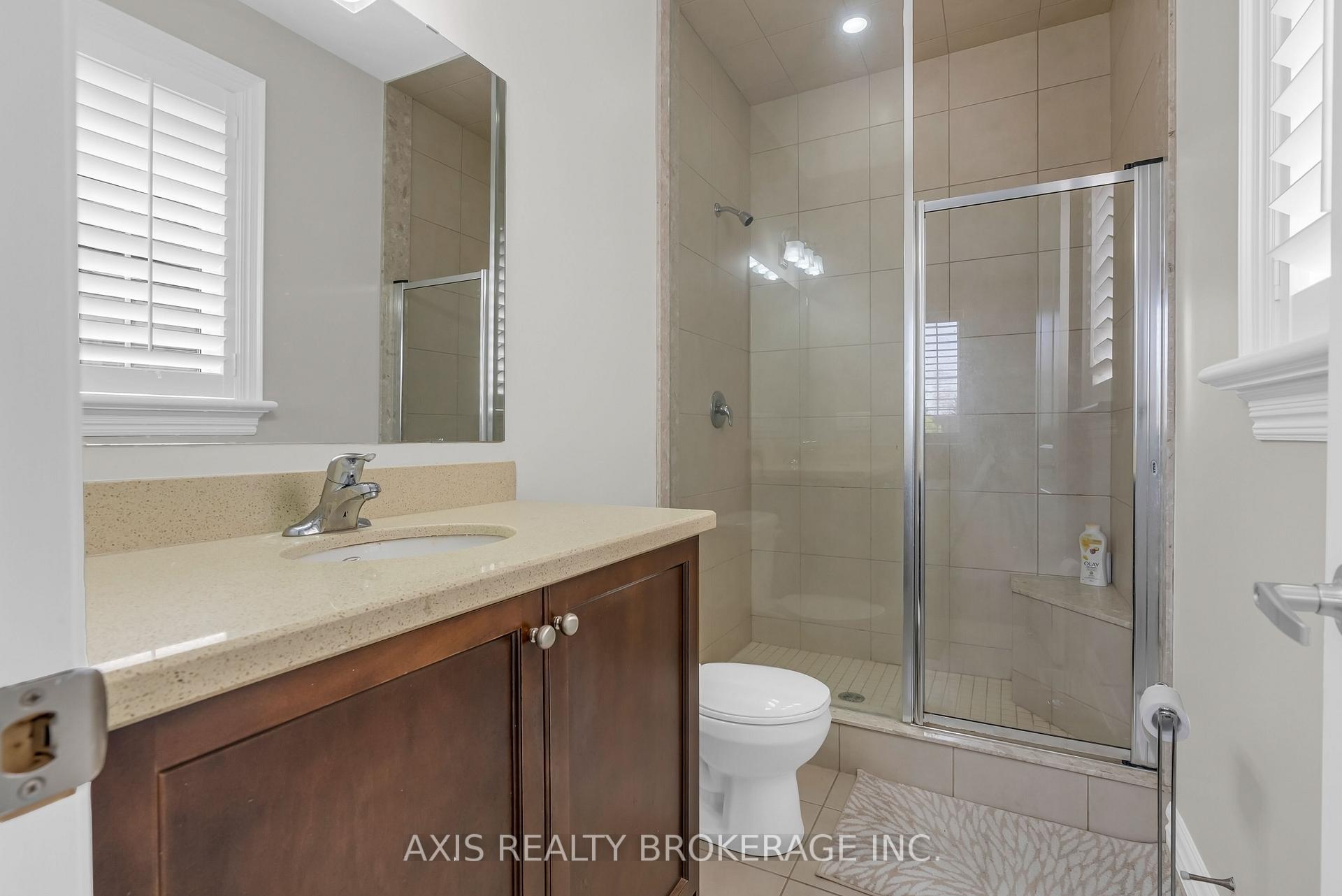 Photo 2 of 48 Kelways Circle, Brampton, Bram East — HOMEH