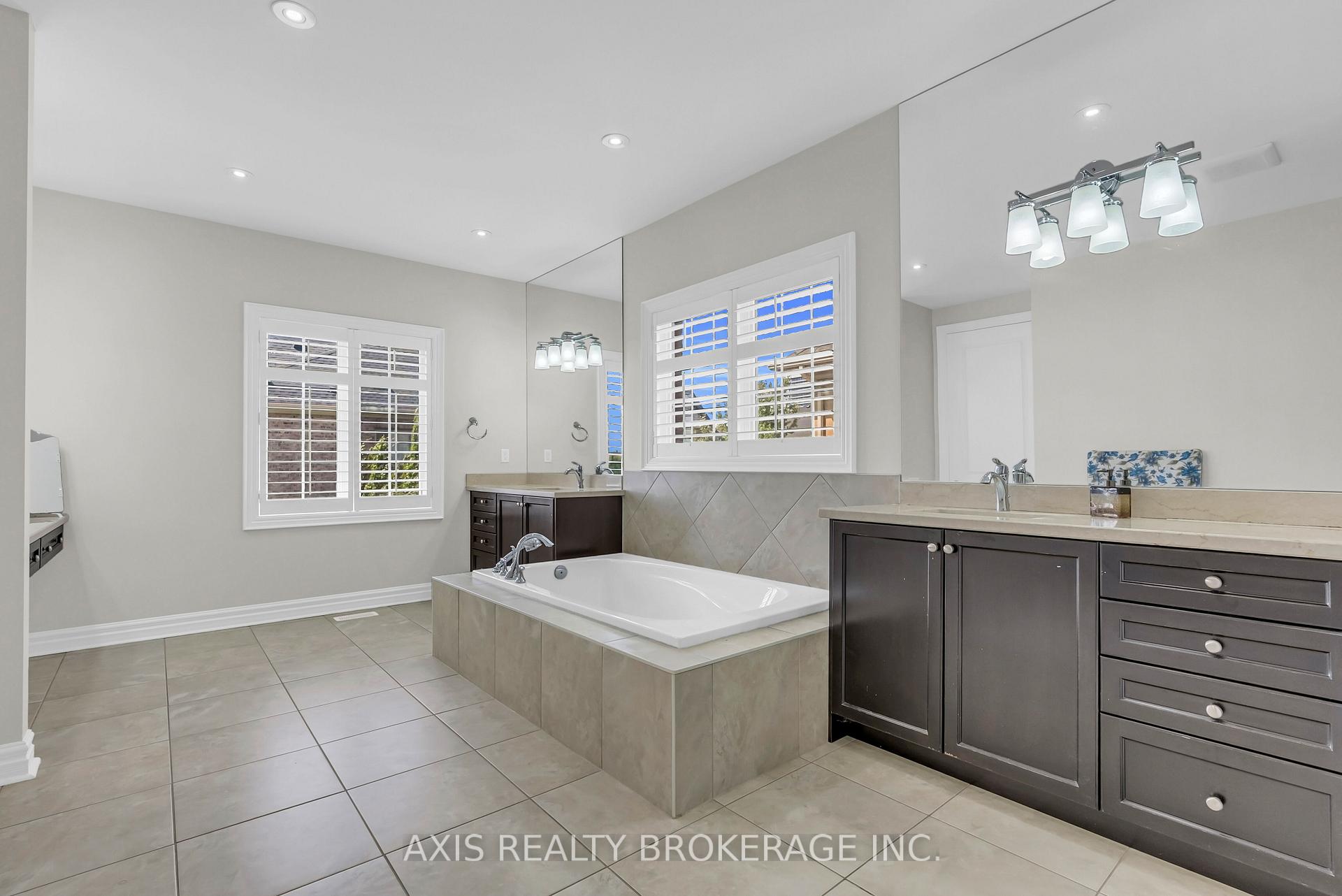 Photo 20 of 48 Kelways Circle, Brampton, Bram East — HOMEH