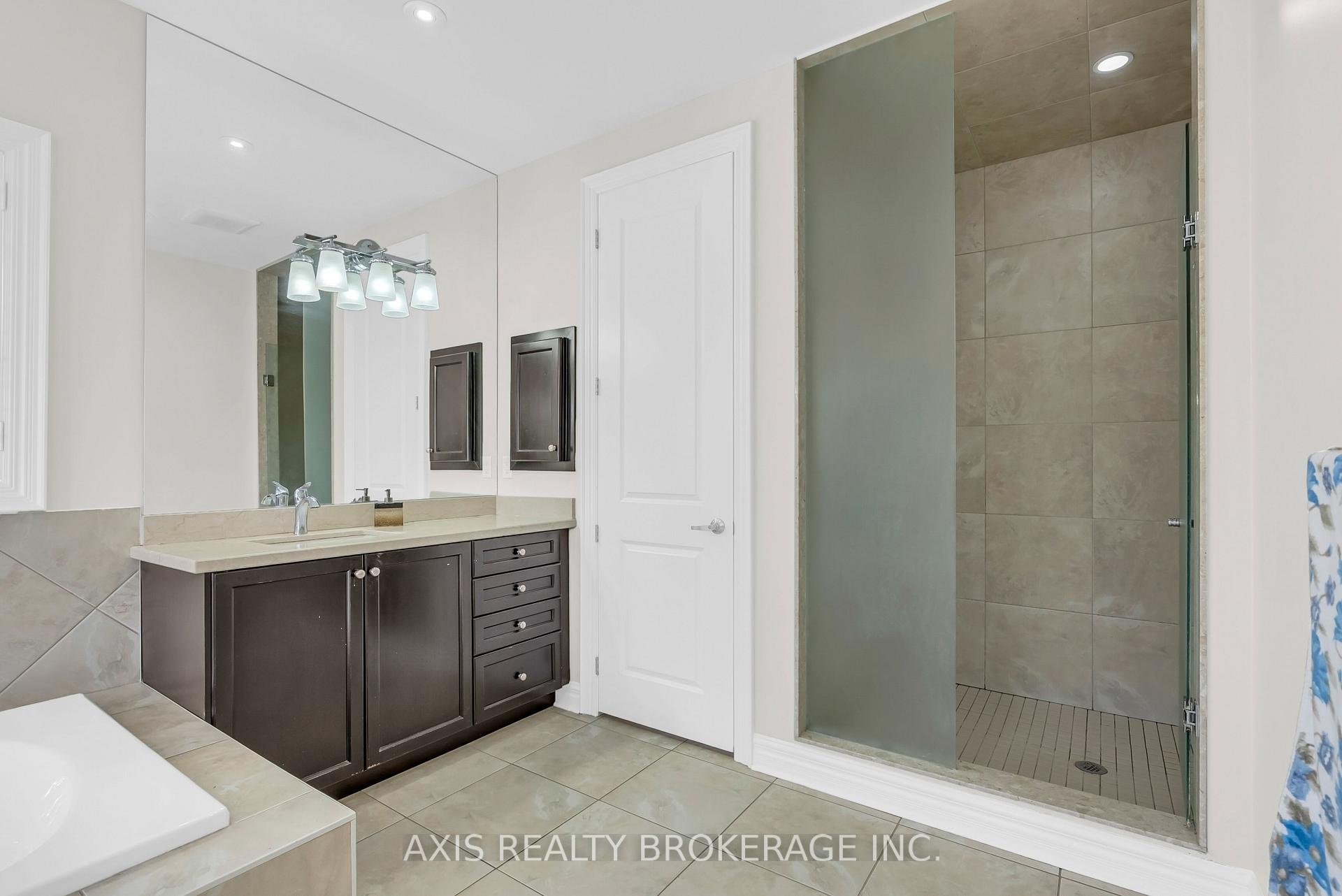 Photo 40 of 48 Kelways Circle, Brampton, Bram East — HOMEH