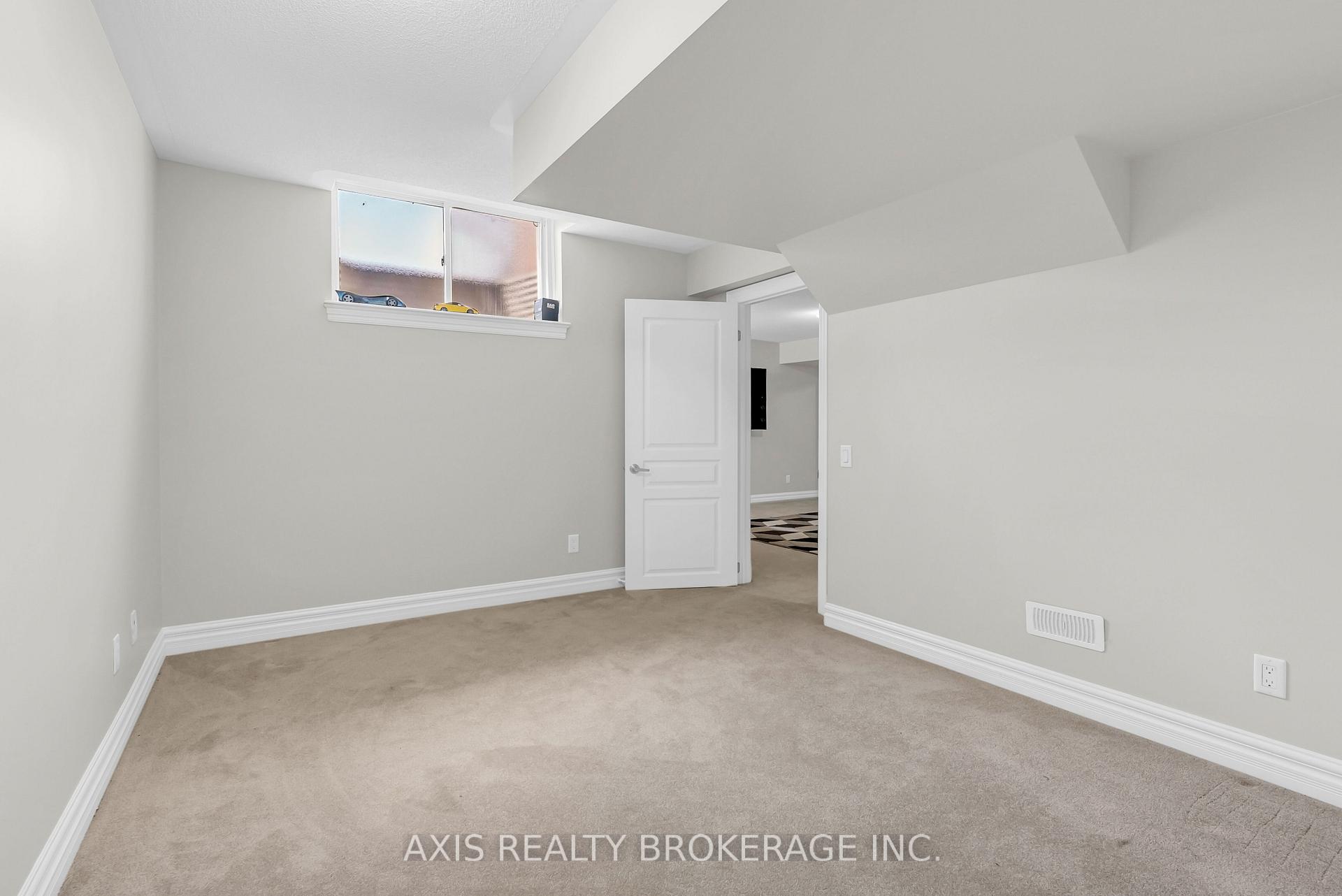 Photo 38 of 48 Kelways Circle, Brampton, Bram East — HOMEH