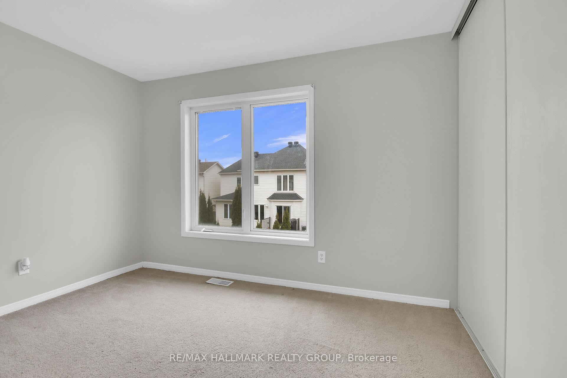 Photo 24 of 714 Clearbrook Drive, Ottawa, Barrhaven - Strandherd — HOMEH